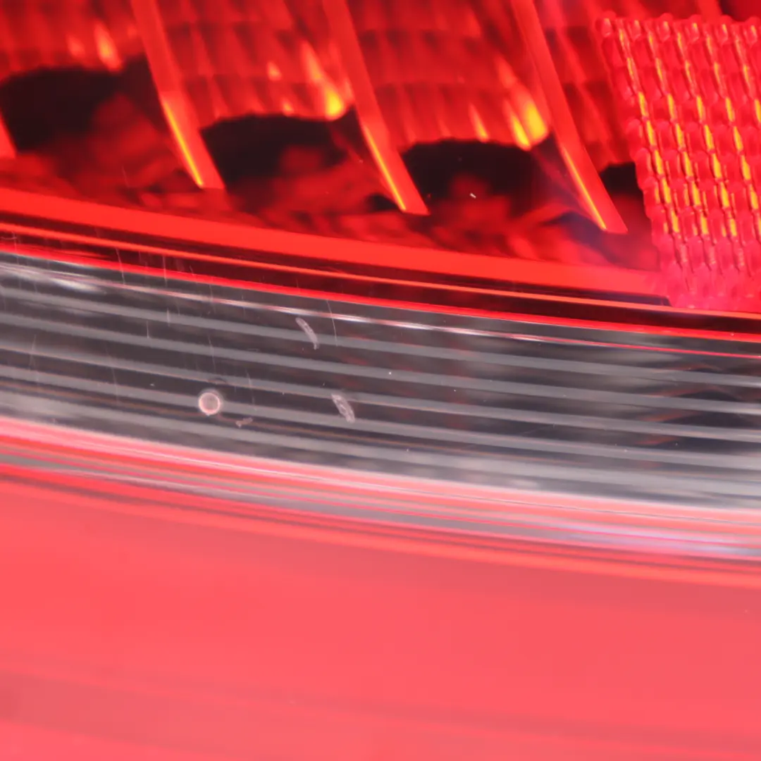 Feu Arrière Extérieur À LED Gauche pour Audi A4 B8 à propos du numéro de pièce 8K5945095AC Audi A4 B8 Feu Arrière Extérieur À LED Gauche - SKU 8K5945095AC - Numéro de pièce 8K5945095AC