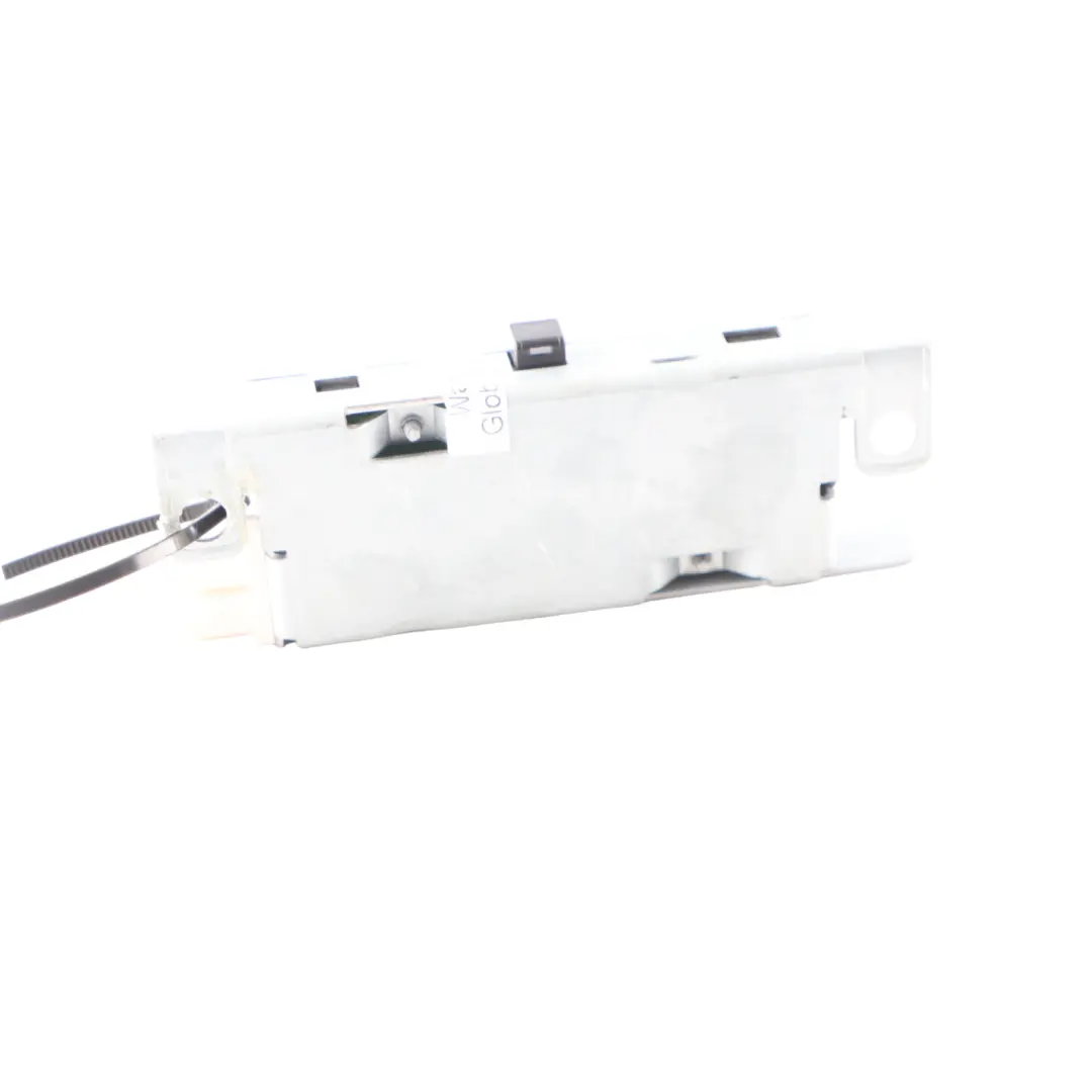 Radio Aerial Antenna Amplifier AM/FM to Audi RS4 B8 with Part number 8K9035225 Audi RS4 B8 Radio Aerial Antenna Amplifier AM/FM - SKU 8K9035225 - Part number 8K9035225