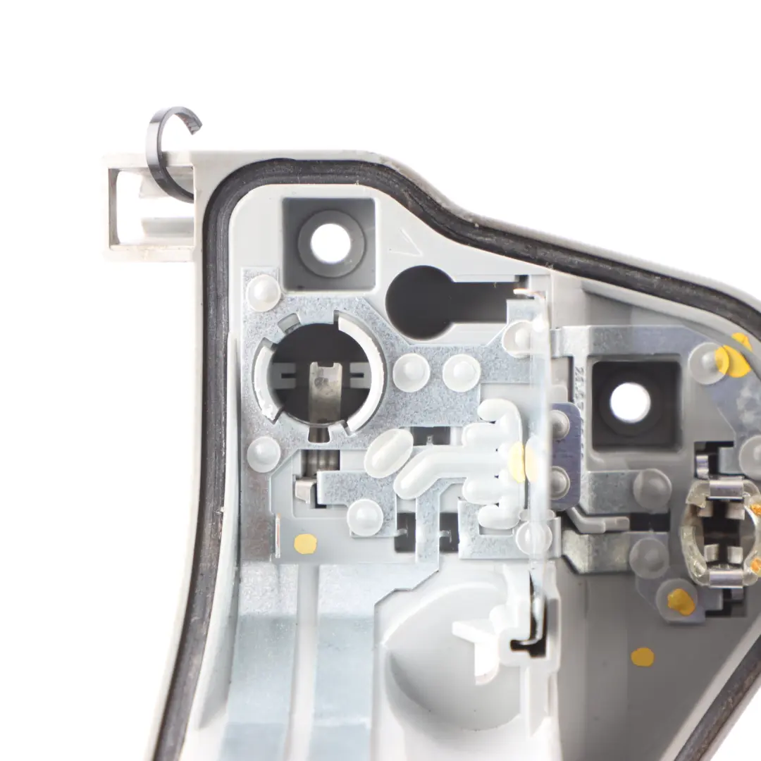 Portalámparas Grupo Luces Interior Trasero Izquierda para Audi A4 B8 con número de pieza 8K9945257 Audi A4 B8 Portalámparas Grupo Luces Interior Trasero Izquierda - SKU 8K9945257 - Número de pieza 8K9945257