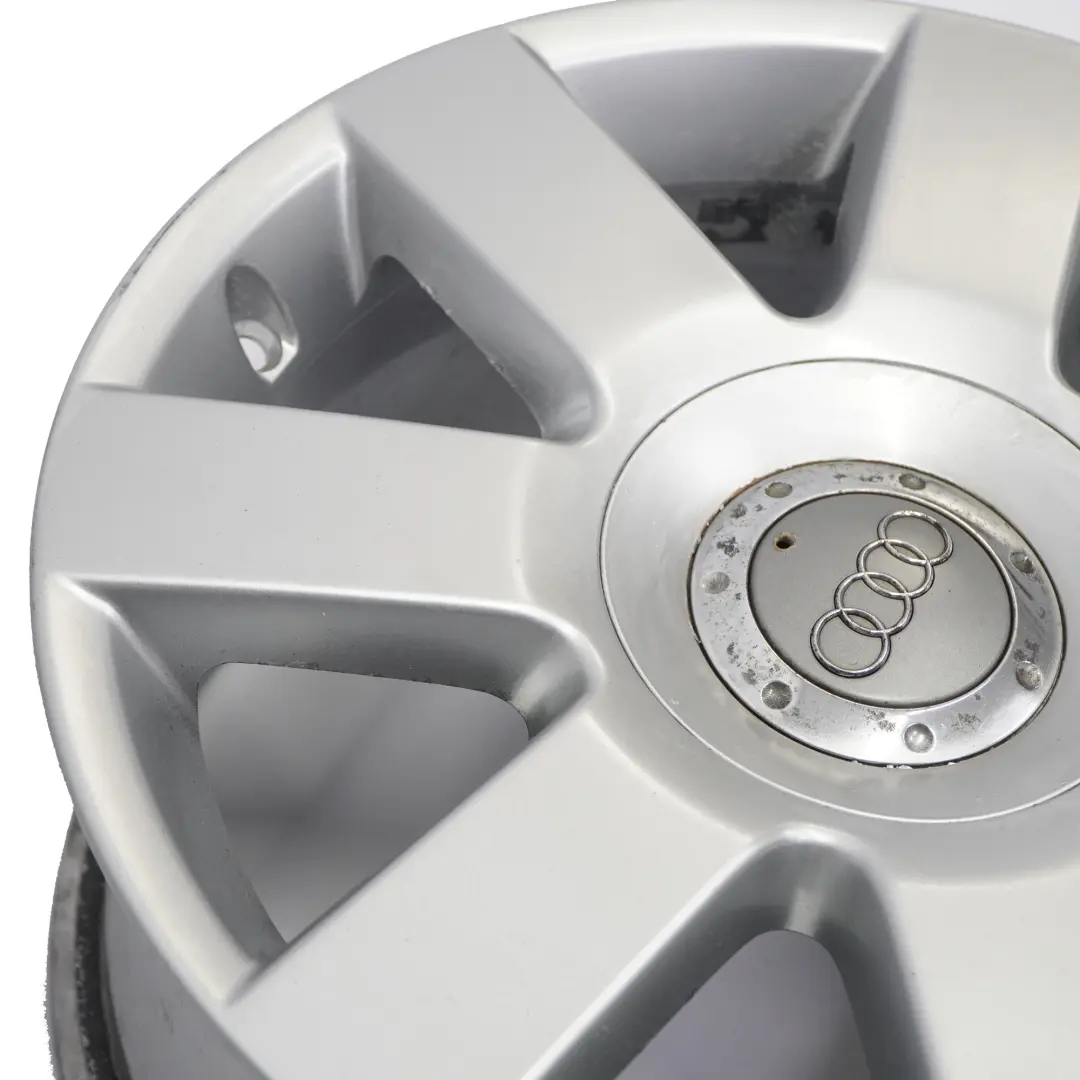 Mk1 TT 8N Felga Aluminiowa Srebrna 16" 7J ET:31 do Audi o numerze 8N0601025M Audi Mk1 TT 8N Felga Aluminiowa Srebrna 16" 7J ET:31 - SKU 8N0601025M-2 - Numer Części 8N0601025M