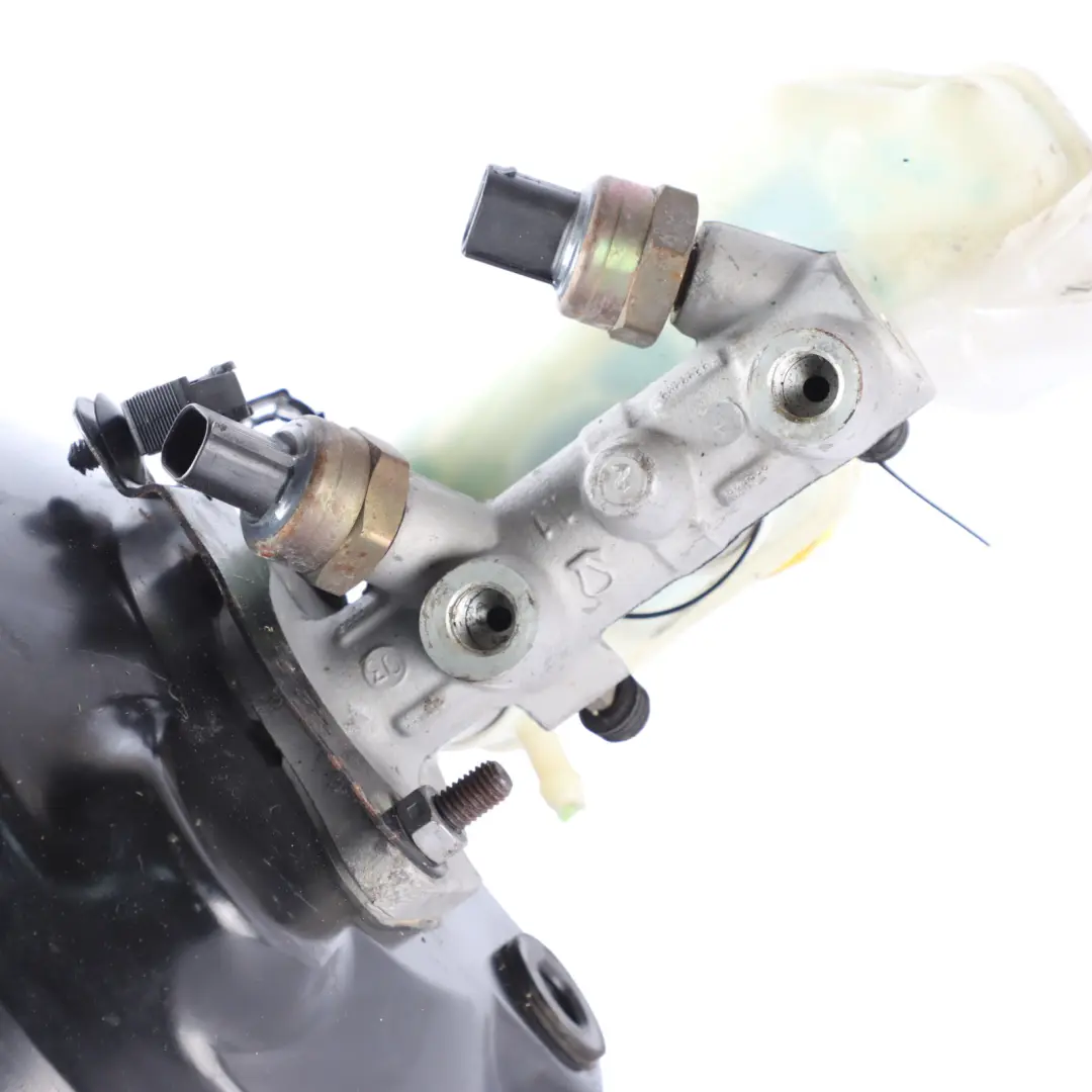 8N 1.8T Brake Servo Booster Master Cylinder Unit to Audi TT with Part number 8N2614105 Audi TT 8N 1.8T Brake Servo Booster Master Cylinder Unit - SKU 8N2614105 - Part number 8N2614105