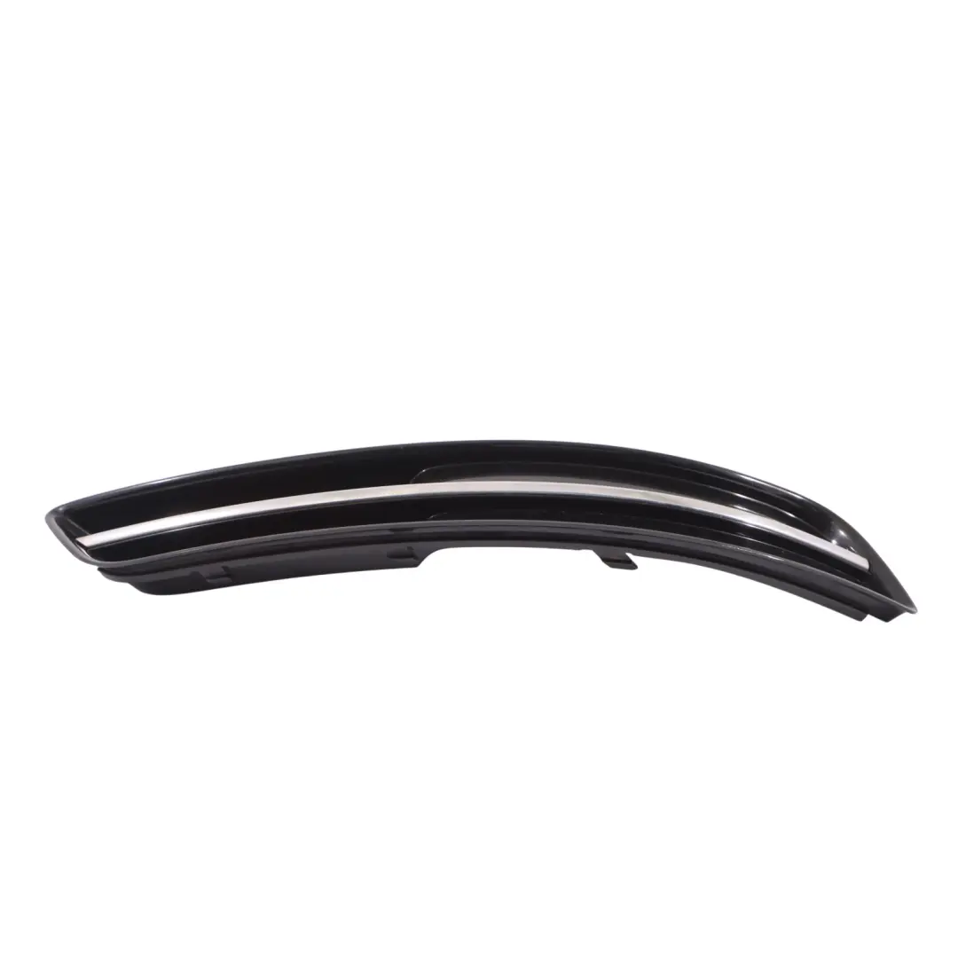 Kratka Osłona Panel Zderzaka Prawy Przód do Audi A3 8P o numerze 8P0807682H Audi A3 8P Kratka Osłona Panel Zderzaka Prawy Przód - SKU 8P0807682H - Numer Części 8P0807682H