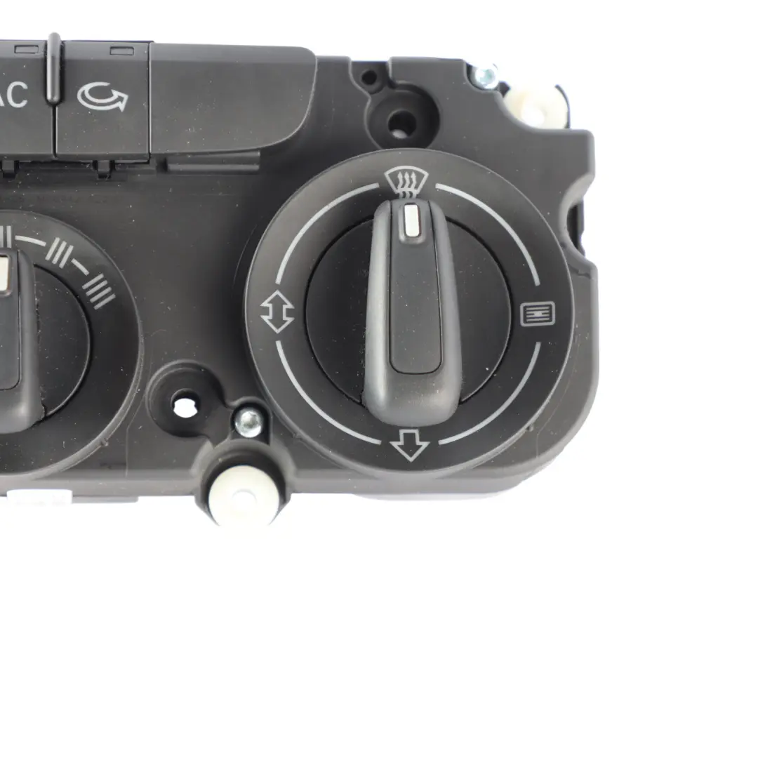 Audi A3 8P Panneau Commande Climatisation Et Chauffage - SKU 8P0820047D-1 - Numéro de pièce 8P0820047D