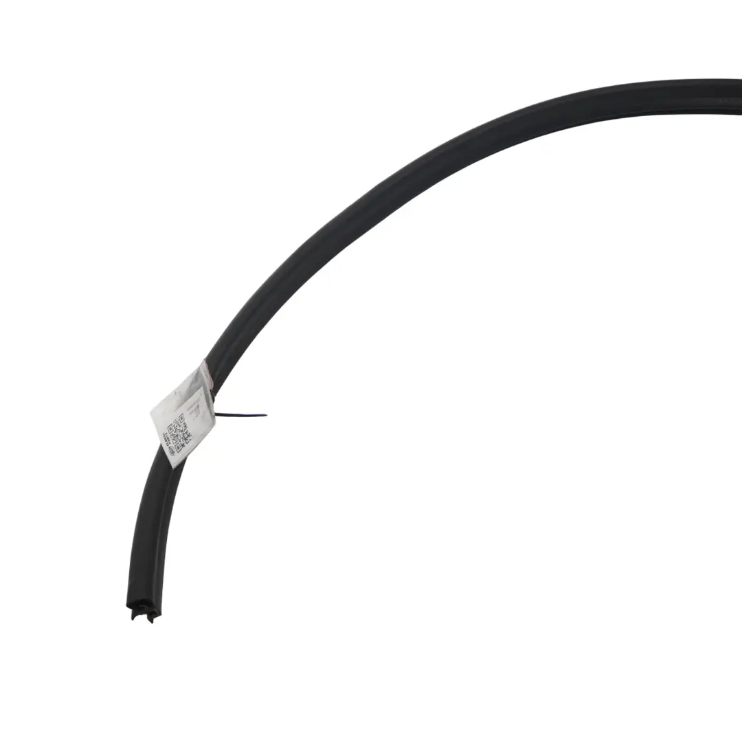 Audi A3 8P Joint d'étanchéité en caoutchouc sous le capot avant - SKU 8P0823731A - Numéro de pièce 8P0823731A
