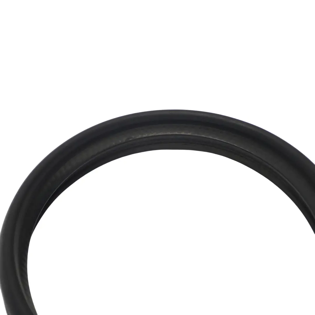 Audi A3 8P Joint d'étanchéité en caoutchouc sous le capot avant - SKU 8P0823731A - Numéro de pièce 8P0823731A