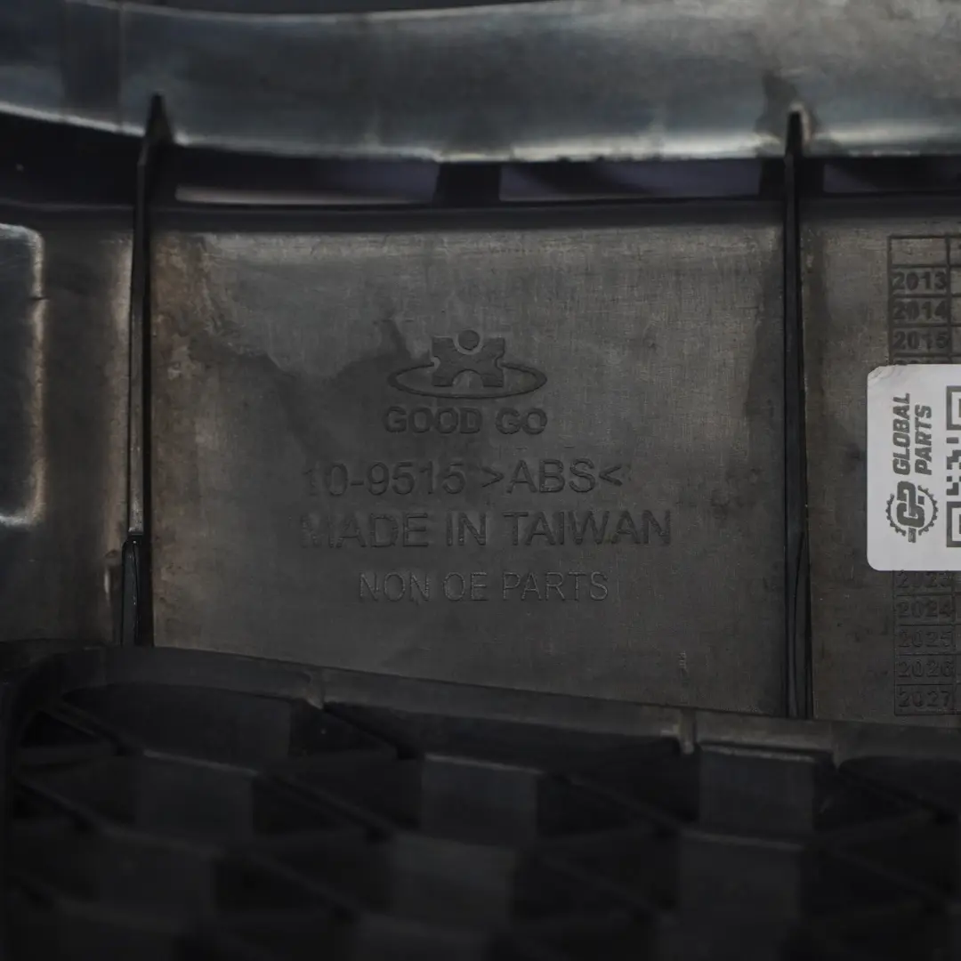 Frontstoßstange Zentrum Oberen Kühlergrill Heizkörper TAIWAN für Audi S3 8P mit Teilenummer 8P0853651Q Audi S3 8P Frontstoßstange Zentrum Oberen Kühlergrill Heizkörper TAIWAN - SKU 8P0853651Q-TAIWAN - Teilenummer 8P0853651Q