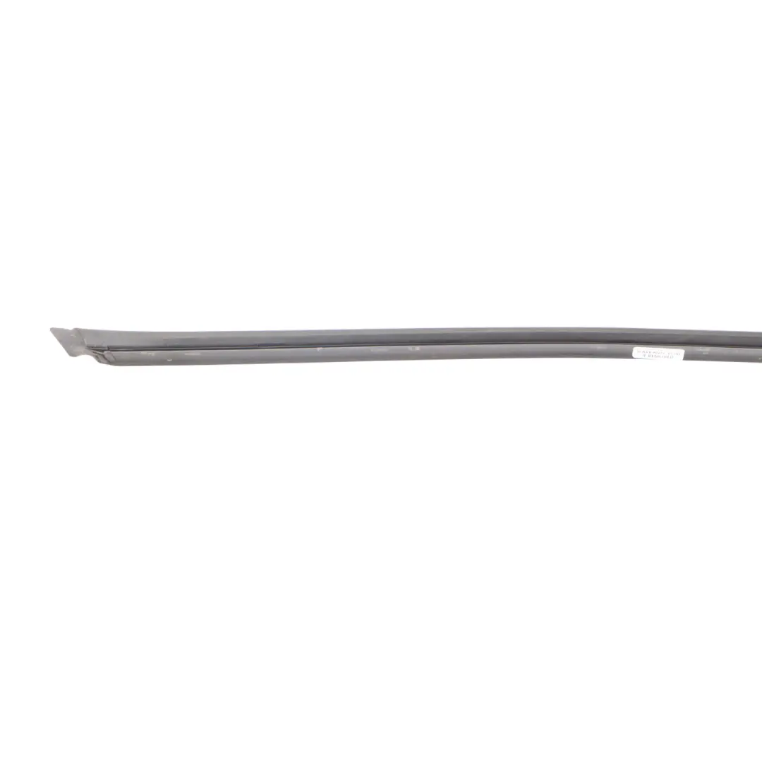Audi A3 8P Moldura deflectora agua parabrisas delantero derecha - SKU 8P0854328B - Número de pieza 8P0854328B
