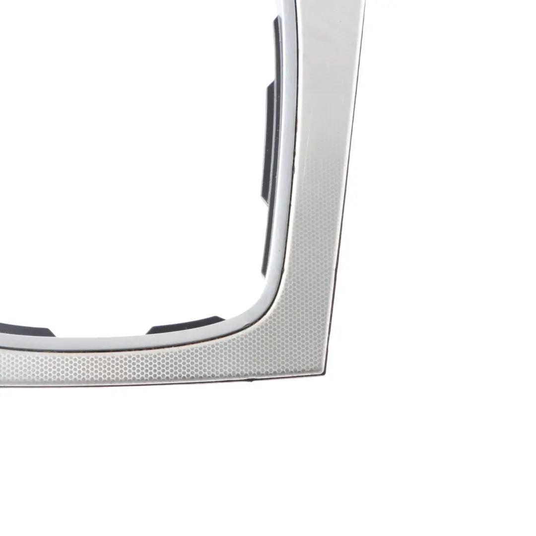 Schaltknauf Schalt Hebel Verkleidung Aluminium für Audi A3 8P mit Teilenummer 8P0864261R Audi A3 8P Schaltknauf Schalt Hebel Verkleidung Aluminium - SKU 8P0864261R - Teilenummer 8P0864261R