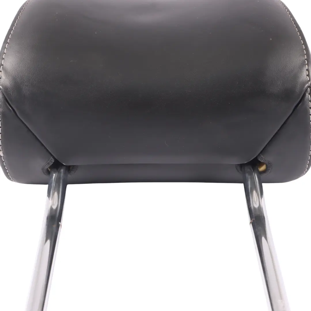 Audi S3 8P Poggiatesta sedile anteriore destro Pelle nera Cuciture argentate - SKU 8P0881902BH - Numero di parte 8P0881902BH