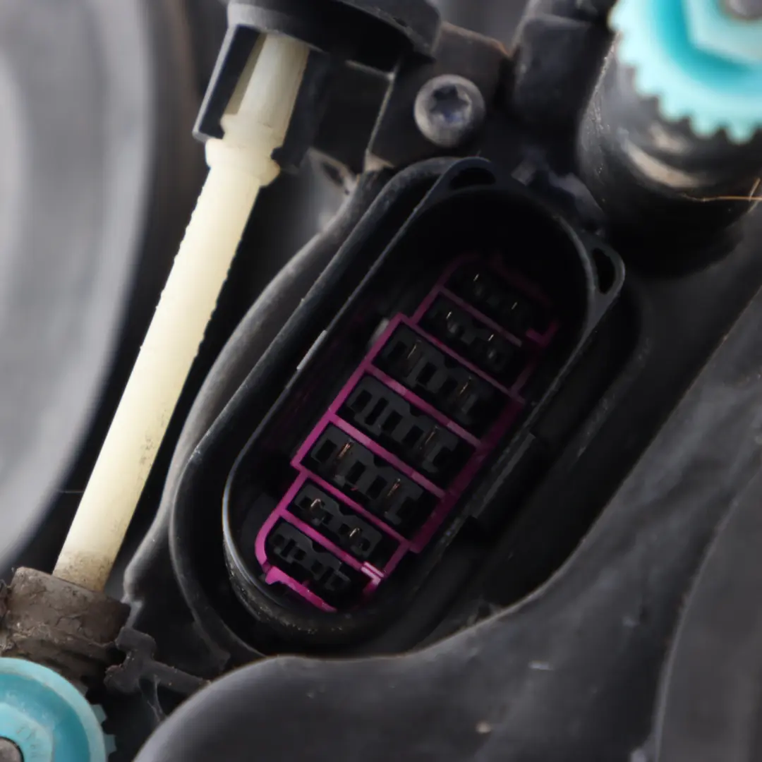 Front Lamp Headlight Xenon Right O/S HELLA to Audi S3 8P with Part number 8P0941004BF Audi S3 8P Front Lamp Headlight Xenon Right O/S HELLA - SKU RHD-8P0941004BF - Part number 8P0941004BF