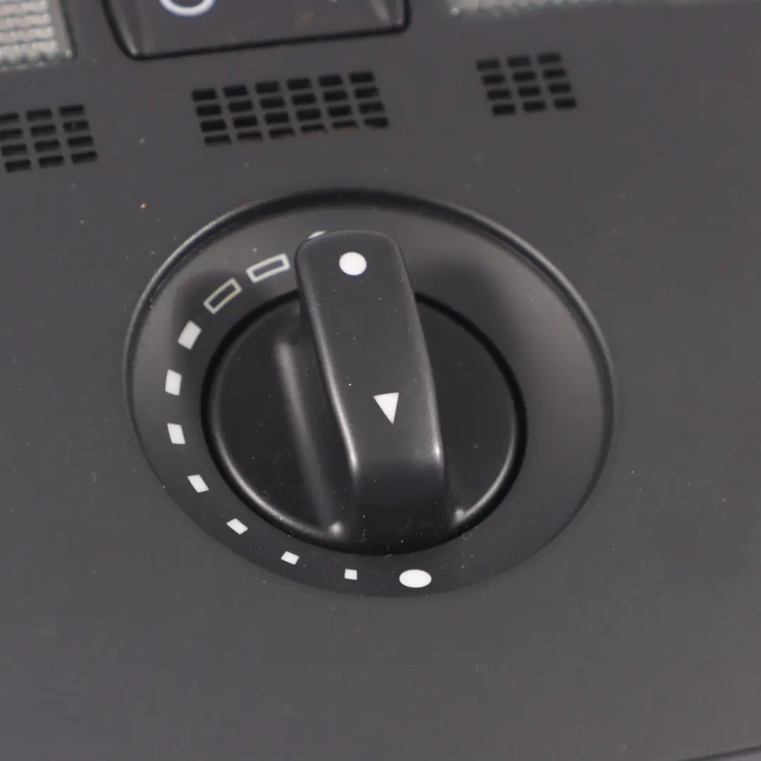 Audi A3 8P Lámpara lectura de techo interior Luz cortesía delantera 8P0 947 106 - SKU 8P0951177-2 - Número de pieza 8P0951177