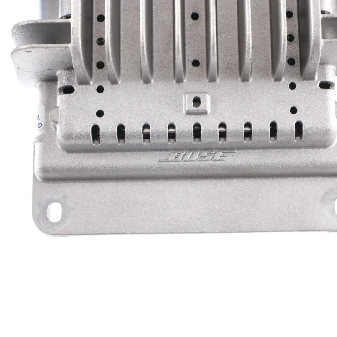 Audio Sistema De Sonido Amplificador Bose 290328 para Audi S3 8P con número de pieza 8P3035223B Audi S3 8P Audio Sistema De Sonido Amplificador Bose 290328 - SKU 8P3035223B - Número de pieza 8P3035223B