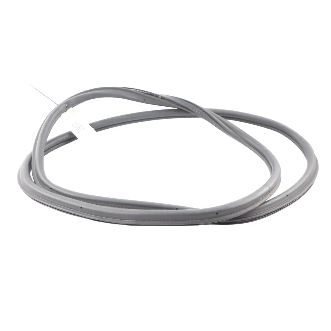 Koffer Raum Heck Klappe Abdichtung Gummi Dichtung für Audi A3 8P mit Teilenummer 8P3827705J Audi A3 8P Koffer Raum Heck Klappe Abdichtung Gummi Dichtung - SKU 8P3827705J - Teilenummer 8P3827705J