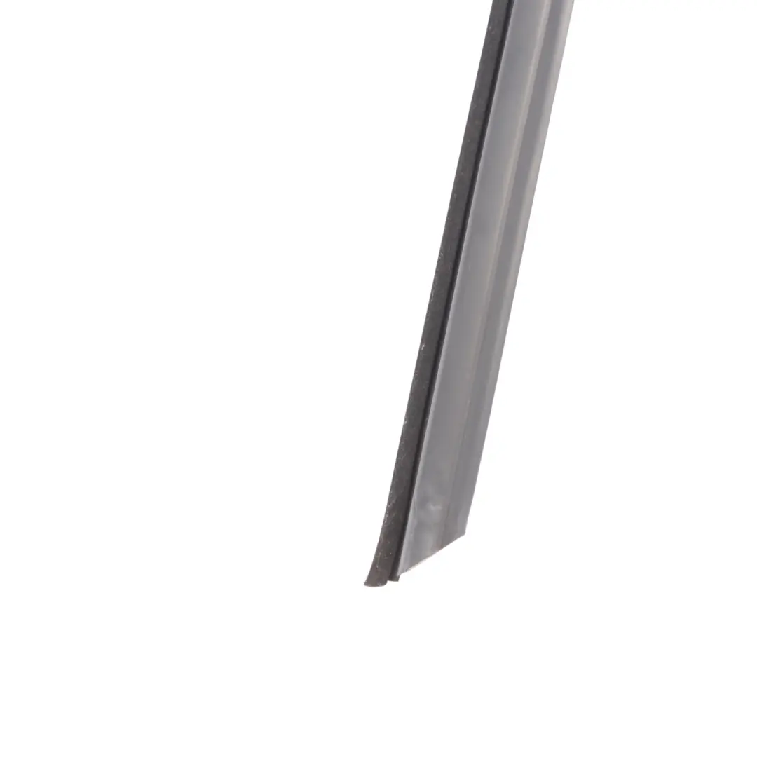 Puerta Ventana Guía Junta Delantera Izquierda para Audi A3 8P Coupe con número de pieza 8P3837439D Audi A3 8P Coupe Puerta Ventana Guía Junta Delantera Izquierda - SKU 8P3837439D - Número de pieza 8P3837439D