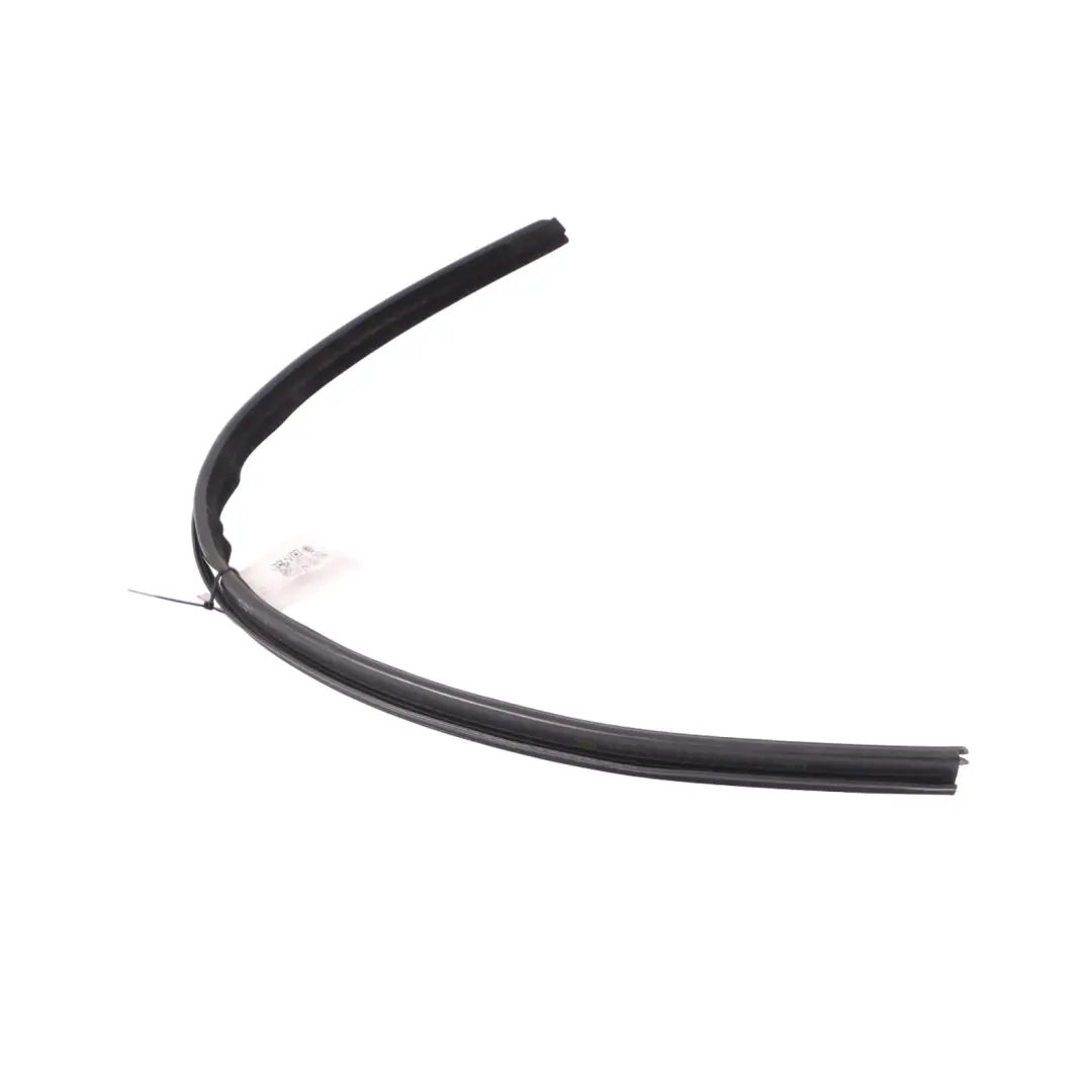 Joint d'étanchéité de vitre intérieure porte avant droite pour Audi A3 8P à propos du numéro de pièce 8P3837480D Audi A3 8P Joint d'étanchéité de vitre intérieure porte avant droite - SKU 8P3837480D - Numéro de pièce 8P3837480D