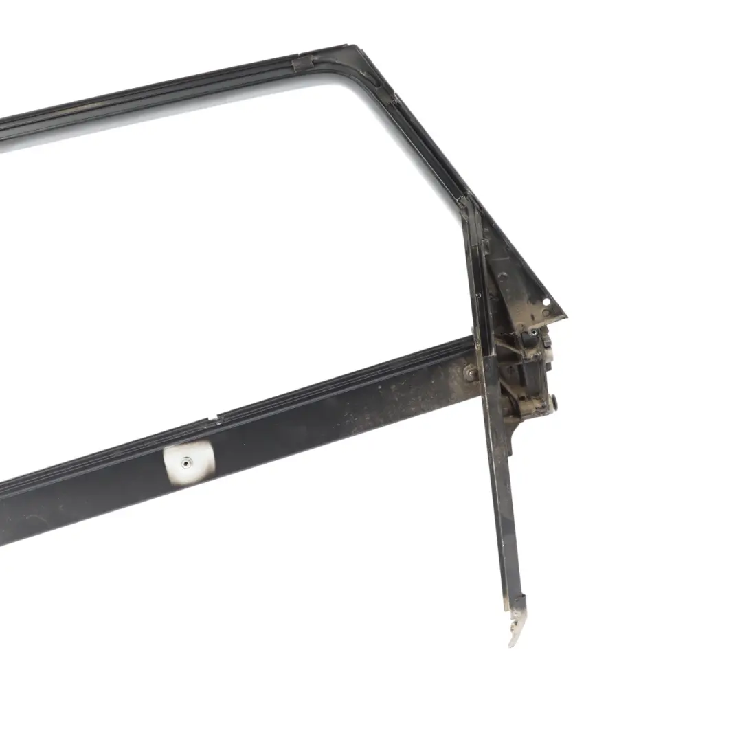 Copertura Telaio Finestra Porta Posteriore Sinistra per Audi A4 B8 con numero di parte 8P4839629B Audi A4 B8 Copertura Telaio Finestra Porta Posteriore Sinistra - SKU 8P4839629B - Numero di parte 8P4839629B