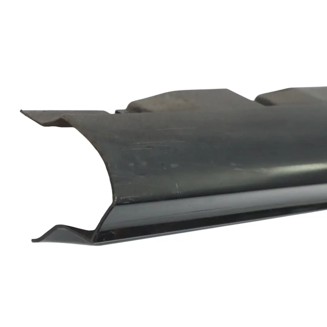 Panneau de protection latérale droite Phantom Black - Z9Y pour Audi A3 S3 8P à propos du numéro de pièce 8P4853860 Audi A3 S3 8P Panneau de protection latérale droite Phantom Black - Z9Y - SKU 8P4853860-PHB - Numéro de pièce 8P4853860