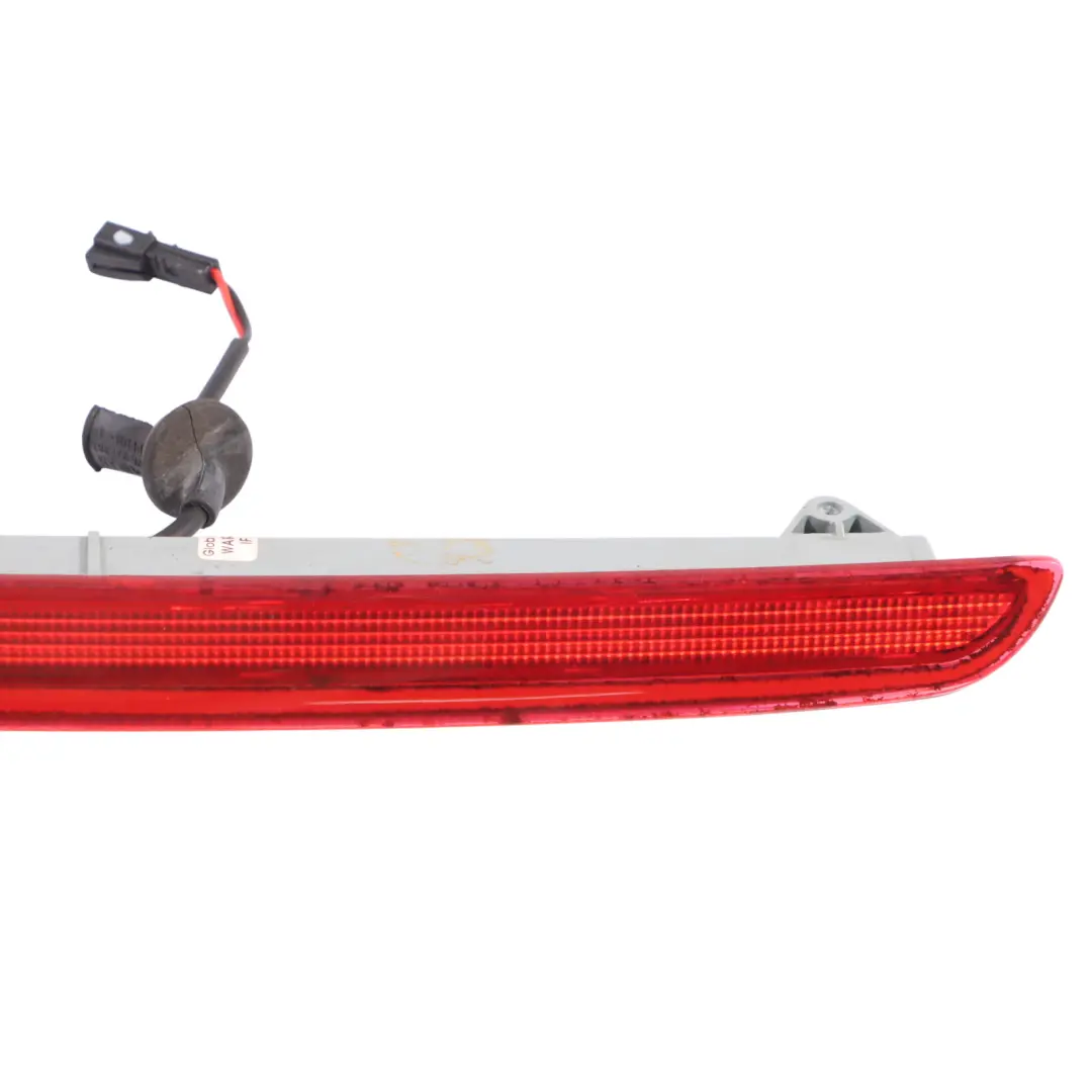Luce Freno Posteriore Terza Luce Stop per Audi A3 8P con numero di parte 8P4945097A Audi A3 8P Luce Freno Posteriore Terza Luce Stop - SKU 8P4945097A - Numero di parte 8P4945097A