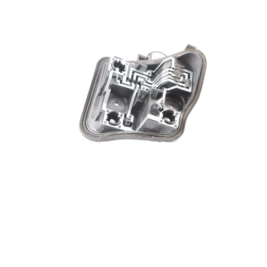 Support Extérieur D'Ampoule De Feu Arrière Droit pour Audi A3 8P à propos du numéro de pièce 8P4945258D Audi A3 8P Support Extérieur D'Ampoule De Feu Arrière Droit - SKU 8P4945258D - Numéro de pièce 8P4945258D