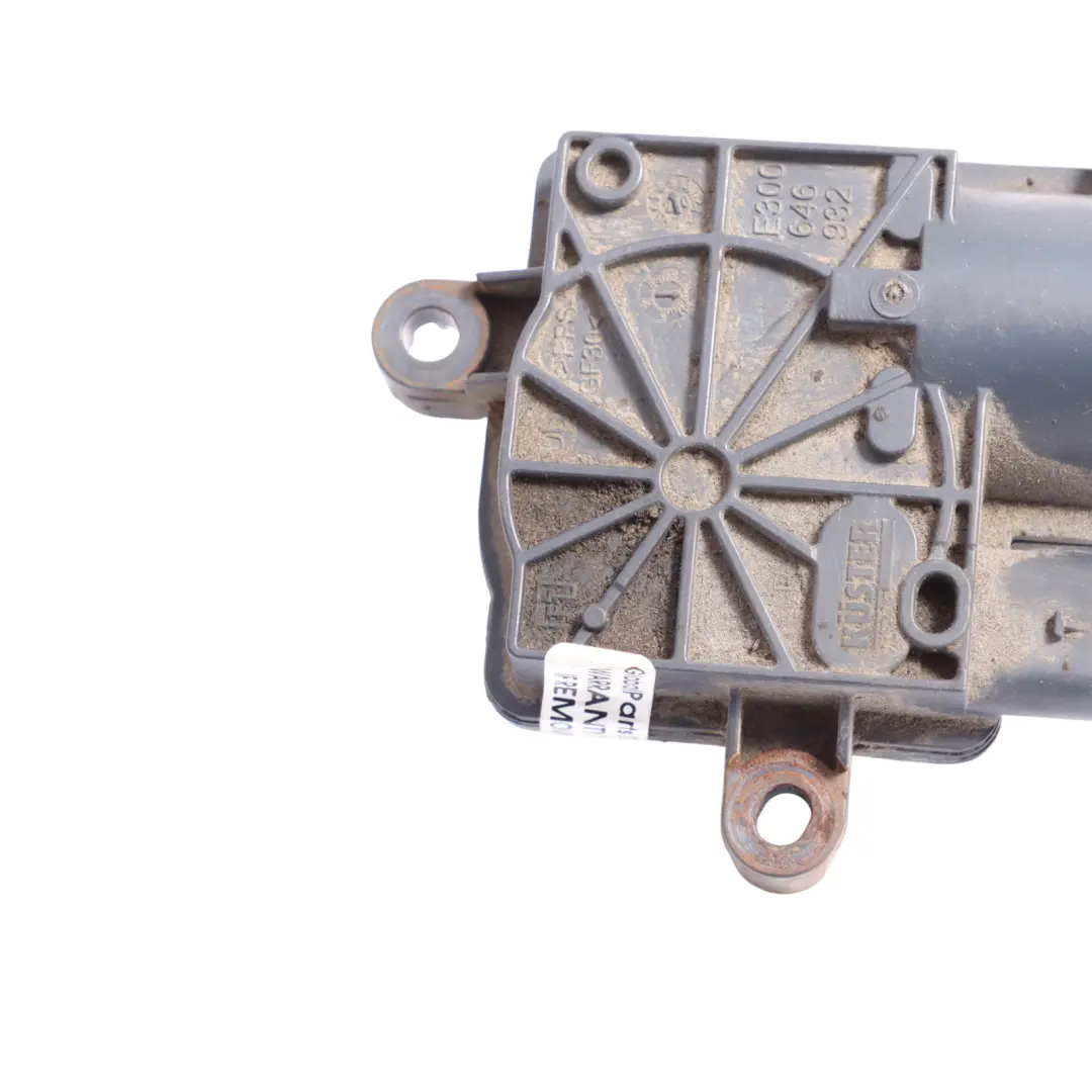 Flap Actuator Exhaust Flap Motor to Audi RS3 8V with Part number 8R0133246B Audi RS3 8V Flap Actuator Exhaust Flap Motor - SKU 8R0133246B - Part number 8R0133246B