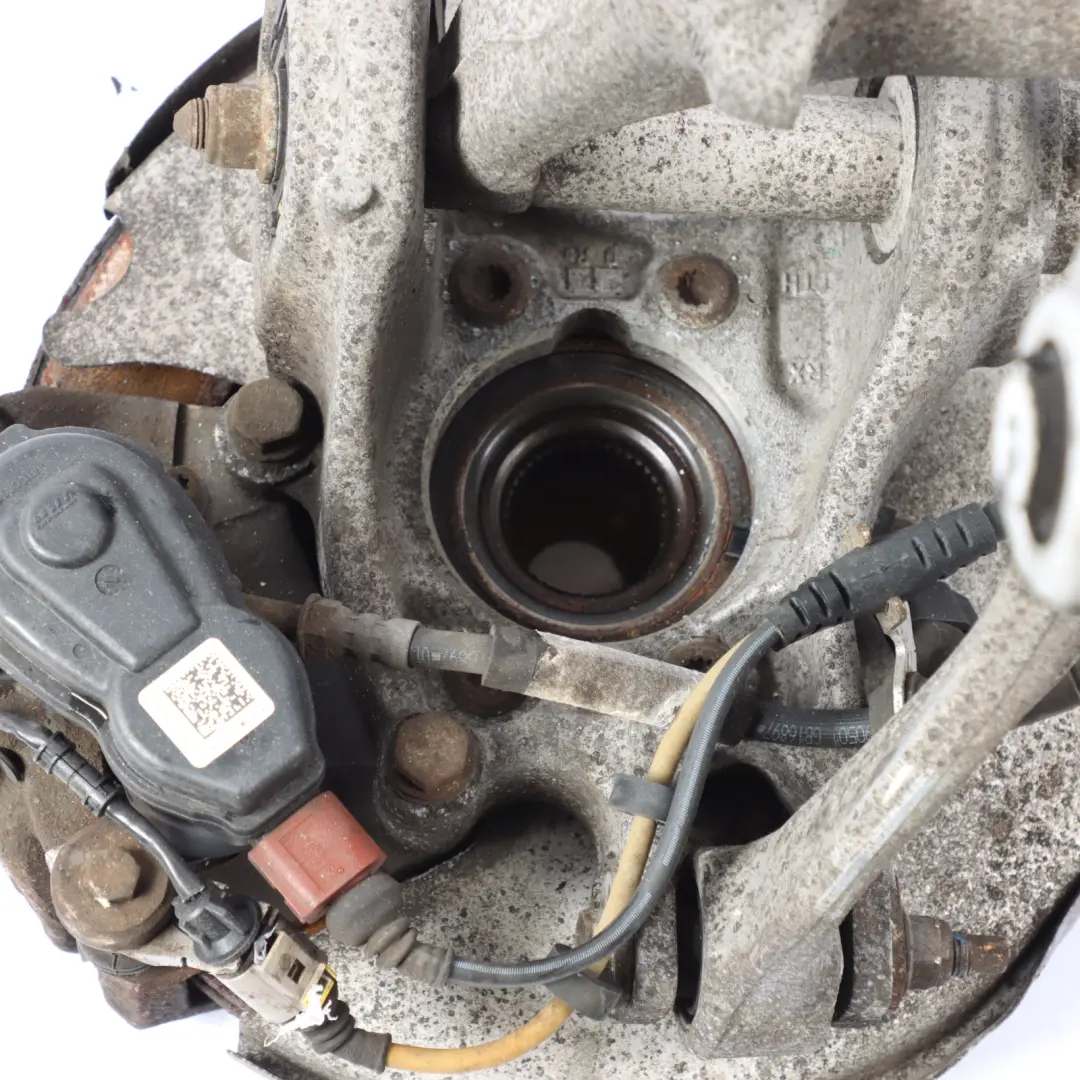 Zwrotnica Koła Piasta Koła Mocowanie Tylny Lewy do Audi A7 4G o numerze 8R0505431F Audi A7 4G Zwrotnica Koła Piasta Koła Mocowanie Tylny Lewy - SKU 8R0505431F-2 - Numer Części 8R0505431F