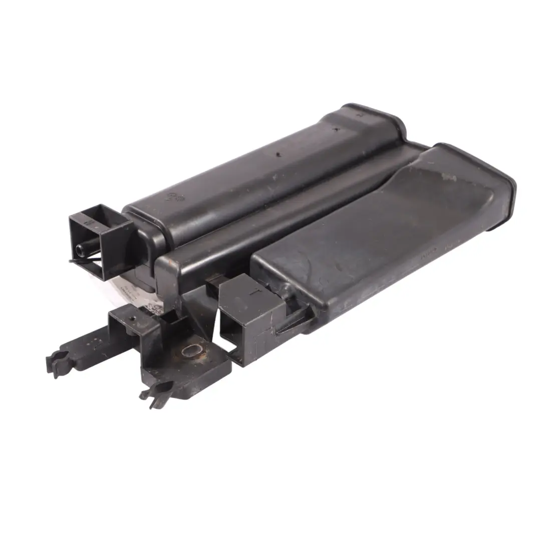 Benzin Aktiv Kohle Tank Vorrats Behälter für Audi TT FV mit Teilenummer 8S0201801 Audi TT FV Benzin Aktiv Kohle Tank Vorrats Behälter - SKU 8S0201801 - Teilenummer 8S0201801
