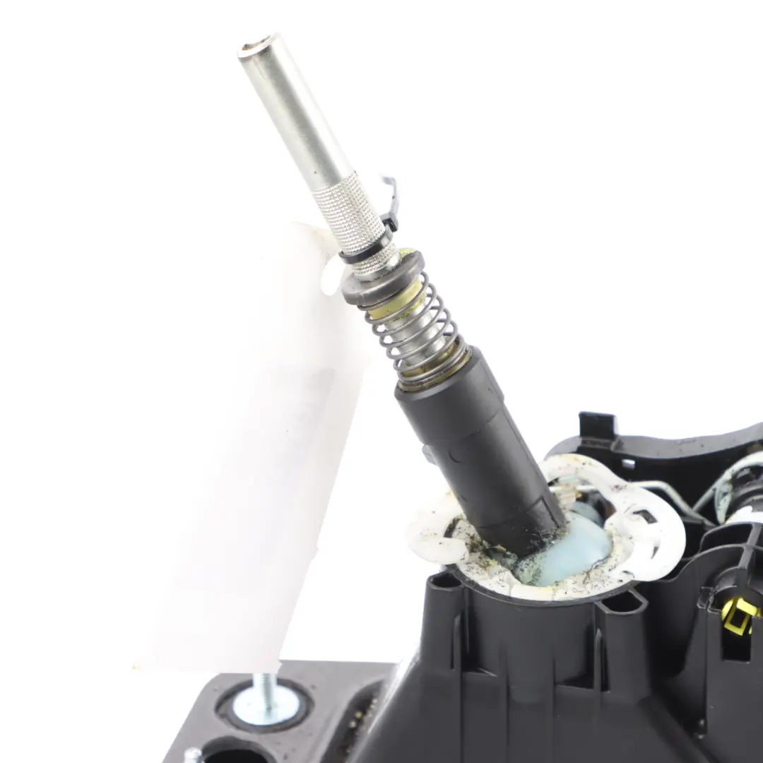 Wybierak Zmiany Biegów Manualna Skrzynia Benzyna do Audi TT FV o numerze 8S0711049A Audi TT FV Wybierak Zmiany Biegów Manualna Skrzynia Benzyna - SKU 8S0711049A - Numer Części 8S0711049A