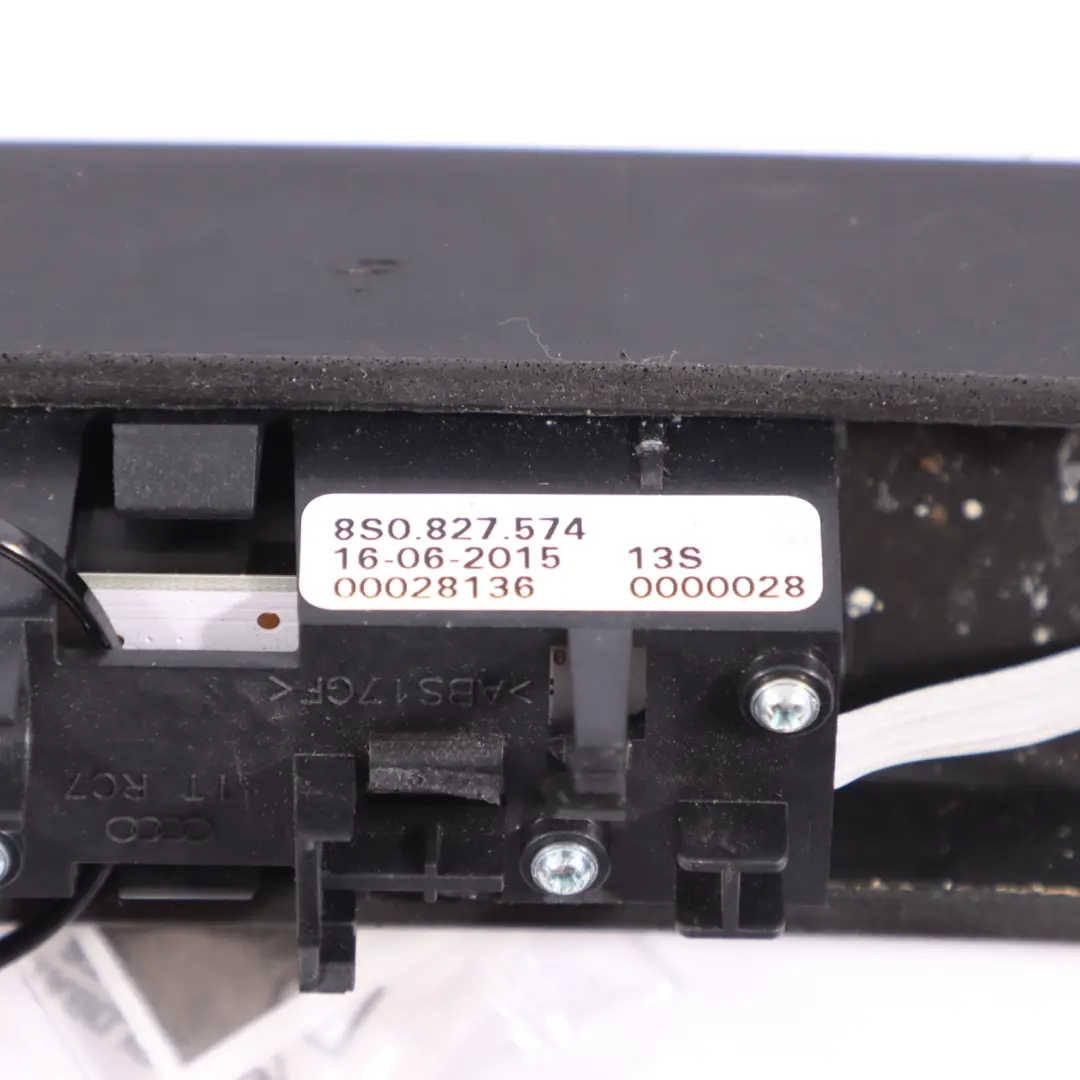 Audi TT FV Poignée coffre hayon Interrupteur plaque immatriculation - SKU 8S0827574 - Numéro de pièce 8S0827574