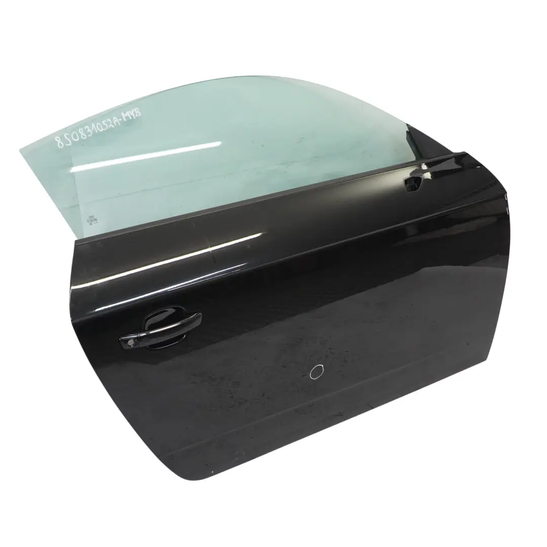 Droit Mythical Black Metallic - Y9T pour Audi TT FV Porte Avant à propos du numéro de pièce 8S0831052A Audi TT FV Porte Avant Droit Mythical Black Metallic - Y9T - SKU 8S0831052A-MYB - Numéro de pièce 8S0831052A