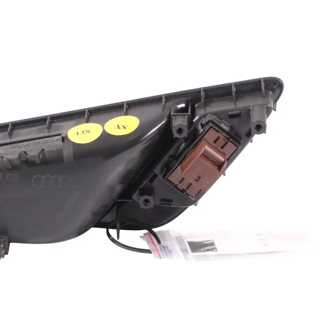 Audi TT FV Poignée ouverture porte Garniture intérieure avant droite - SKU 8S0837020 - Numéro de pièce 8S0837020