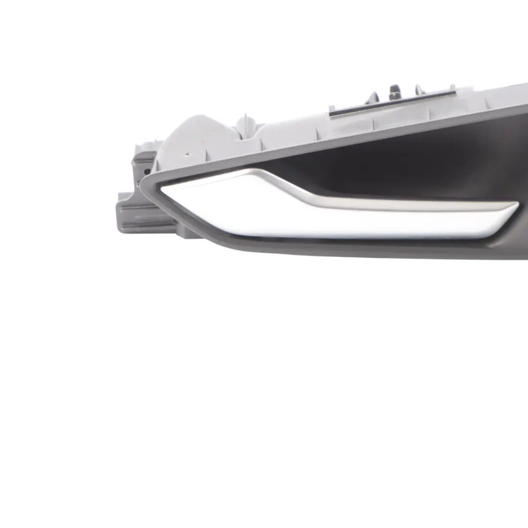 8S Klamka Wewnętrzna Drzwi Przednia Lewy Przód Chrom do Audi TT o numerze 8S0837113 Audi TT 8S Klamka Wewnętrzna Drzwi Przednia Lewy Przód Chrom - SKU 8S0837113 - Numer Części 8S0837113