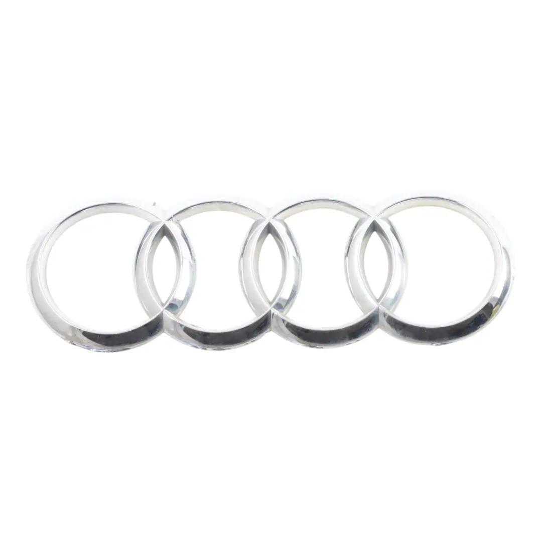 Emblemat Logo Pokrywy Bagażnika Chrom do Audi TT FV o numerze 8S0853742 Audi TT FV Emblemat Logo Pokrywy Bagażnika Chrom - SKU 8S0853742 - Numer Części 8S0853742