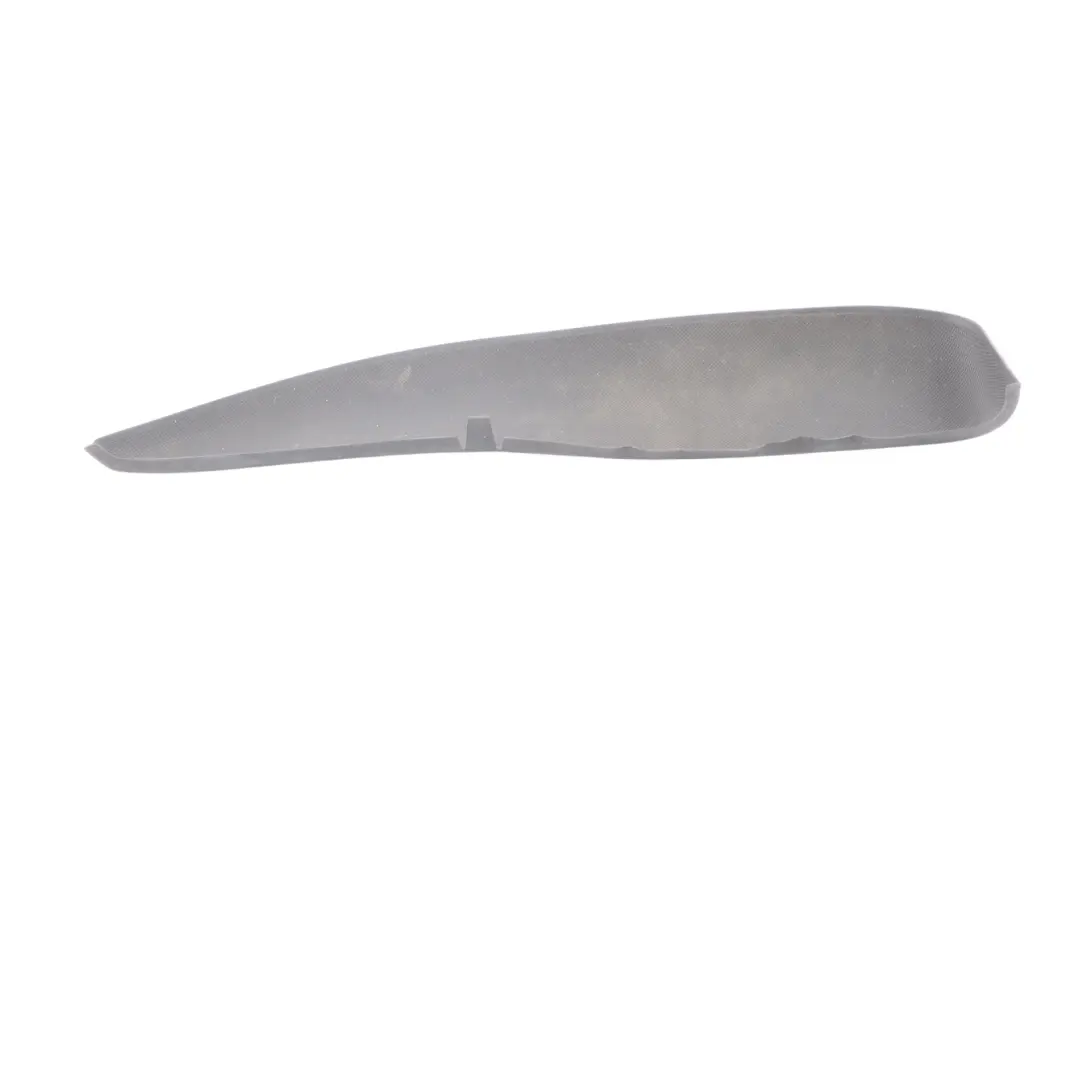 Gumowa Wkładka Kieszeni Tapicerki Drzwi Lewa do Audi TT FV o numerze 8S0868134 Audi TT FV Gumowa Wkładka Kieszeni Tapicerki Drzwi Lewa - SKU 8S0868134 - Numer Części 8S0868134
