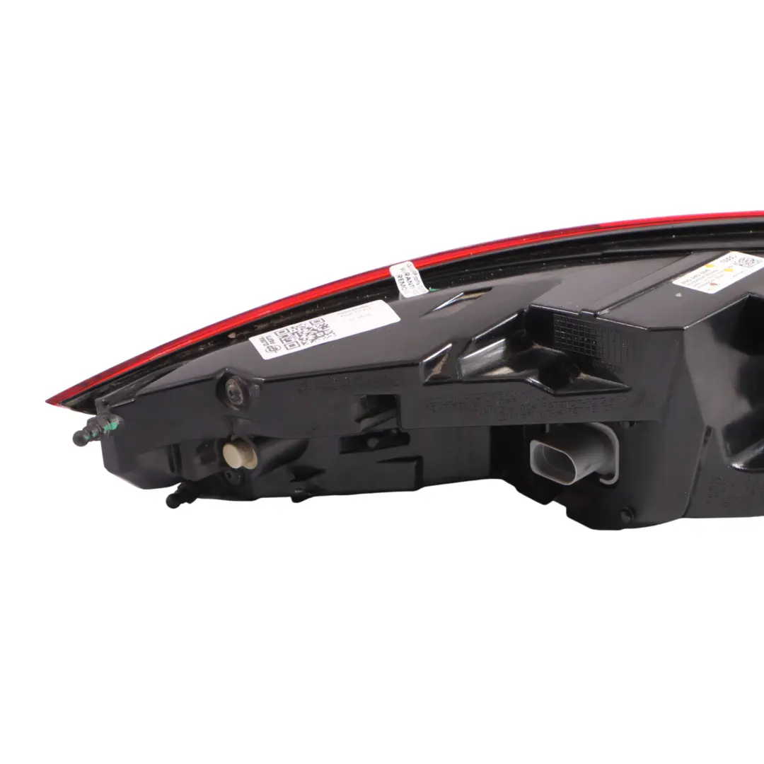 Lámpara trasera luz trasera exterior derecha para Audi TT FV con número de pieza 8S0945096 Audi TT FV Lámpara trasera luz trasera exterior derecha - SKU 8S0945096 - Número de pieza 8S0945096