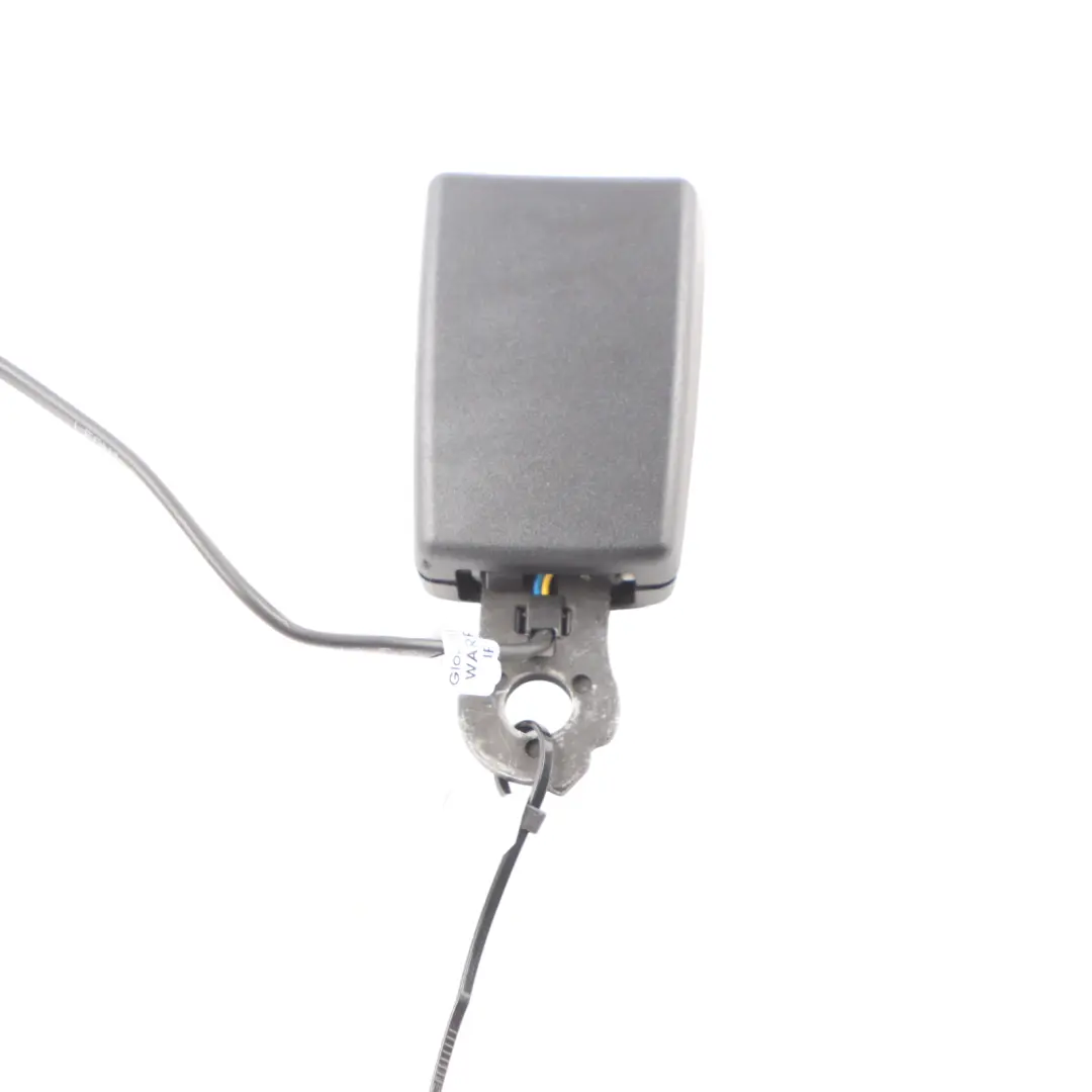 Boucle De Ceinture Sécurité Arrière Droite Loquet pour Audi TT FV à propos du numéro de pièce 8S8857740B Audi TT FV Boucle De Ceinture Sécurité Arrière Droite Loquet - SKU 8S8857740B - Numéro de pièce 8S8857740B