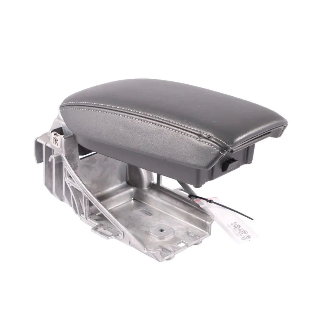 Audi TT FV Support accoudoir console centrale plateau rangement - SKU 8S8864208B - Numéro de pièce 8S8864208B