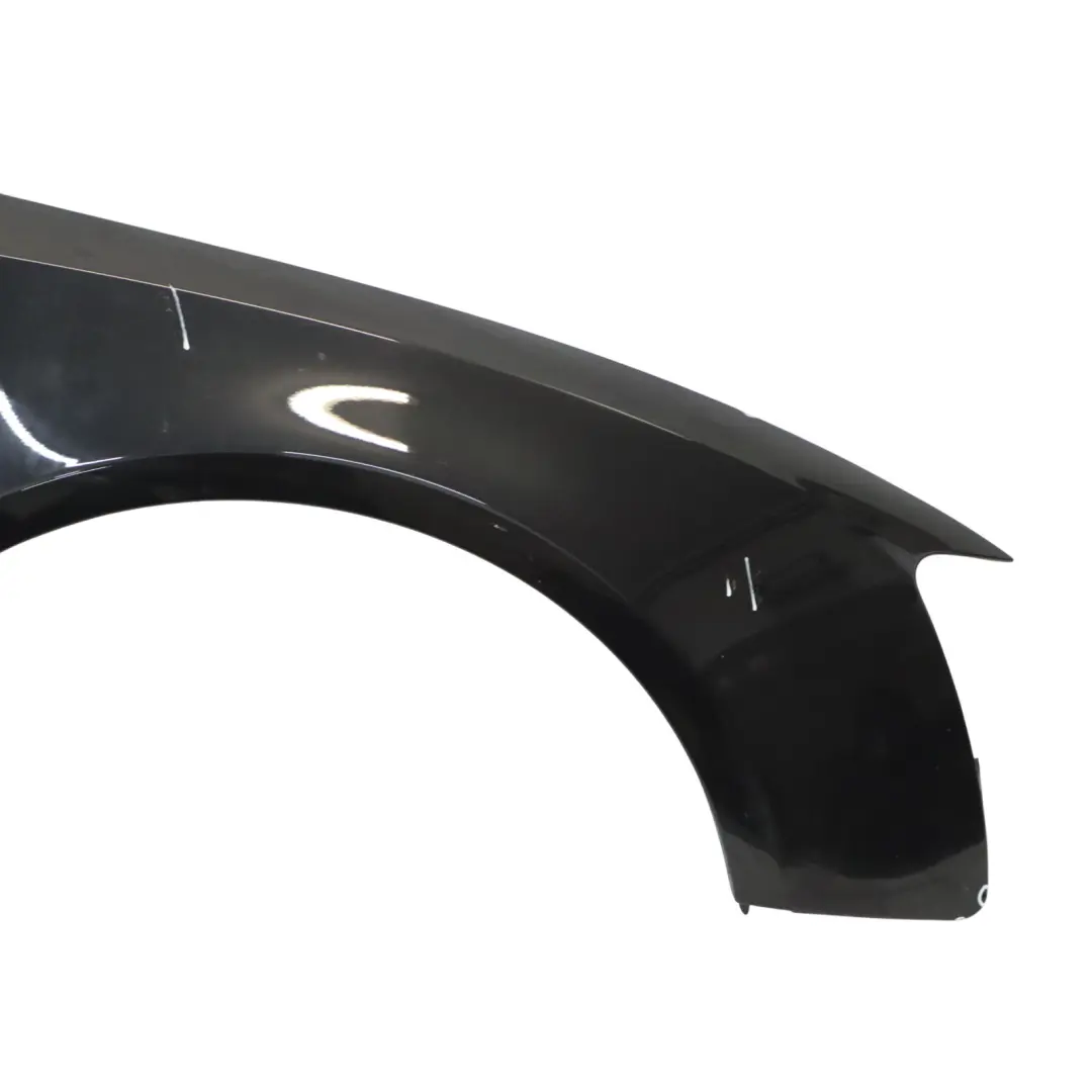 Błotnik Przedni Prawy Skrzydło Phantom Black Czarny - Z9Y do Audi A5 8T o numerze 8T0821106H Audi A5 8T Błotnik Przedni Prawy Skrzydło Phantom Black Czarny - Z9Y - SKU 8T0821106H-PHB - Numer Części 8T0821106H