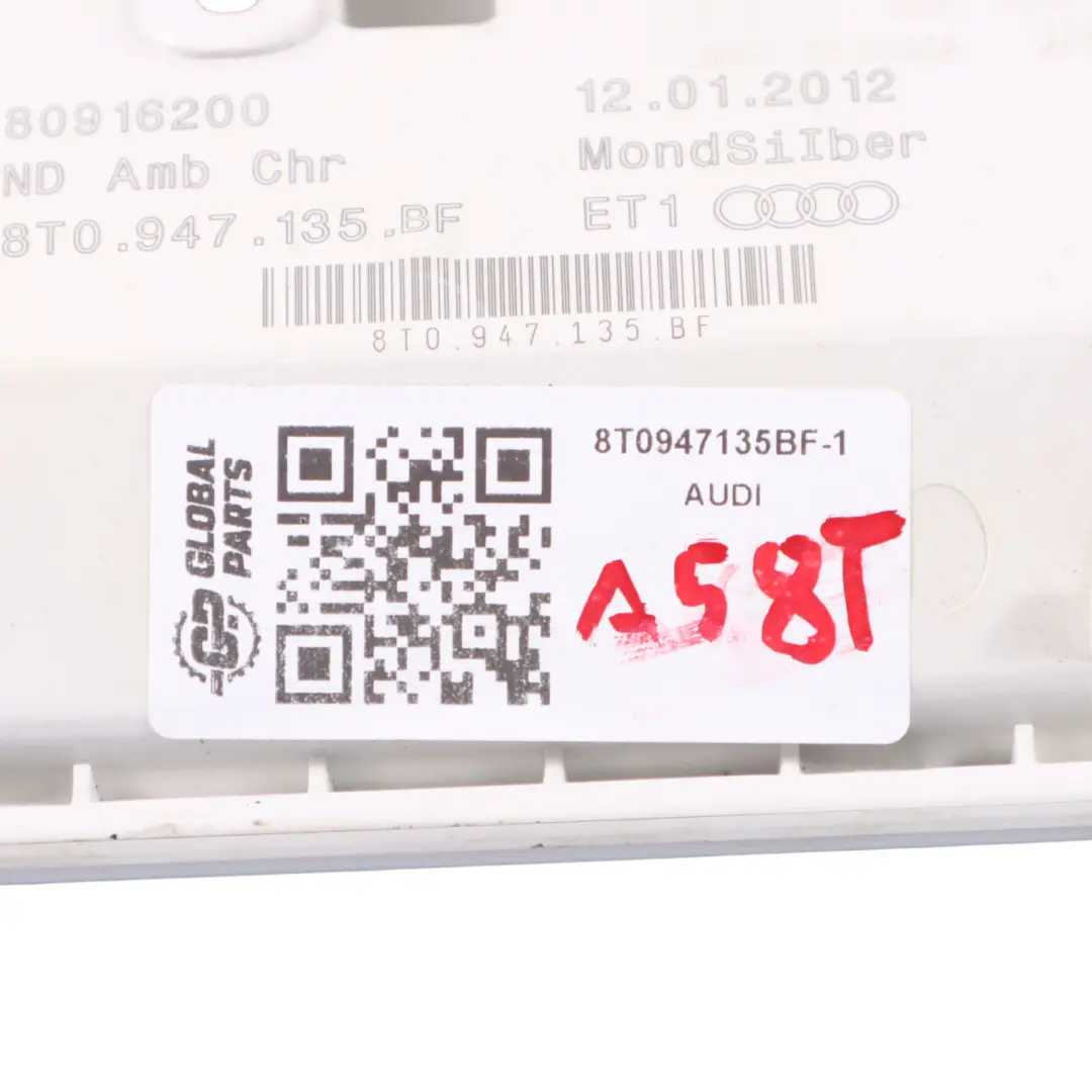Rivestimento anteriore padiglione Tetto cortesia Lampada 8T0947135BF per Audi A5 8T con numero di parte 8T0947135BF-1 Audi A5 8T Rivestimento anteriore padiglione Tetto cortesia Lampada 8T0947135BF - SKU 8T0947135BF-1 - Numero di parte 8T0947135BF-1