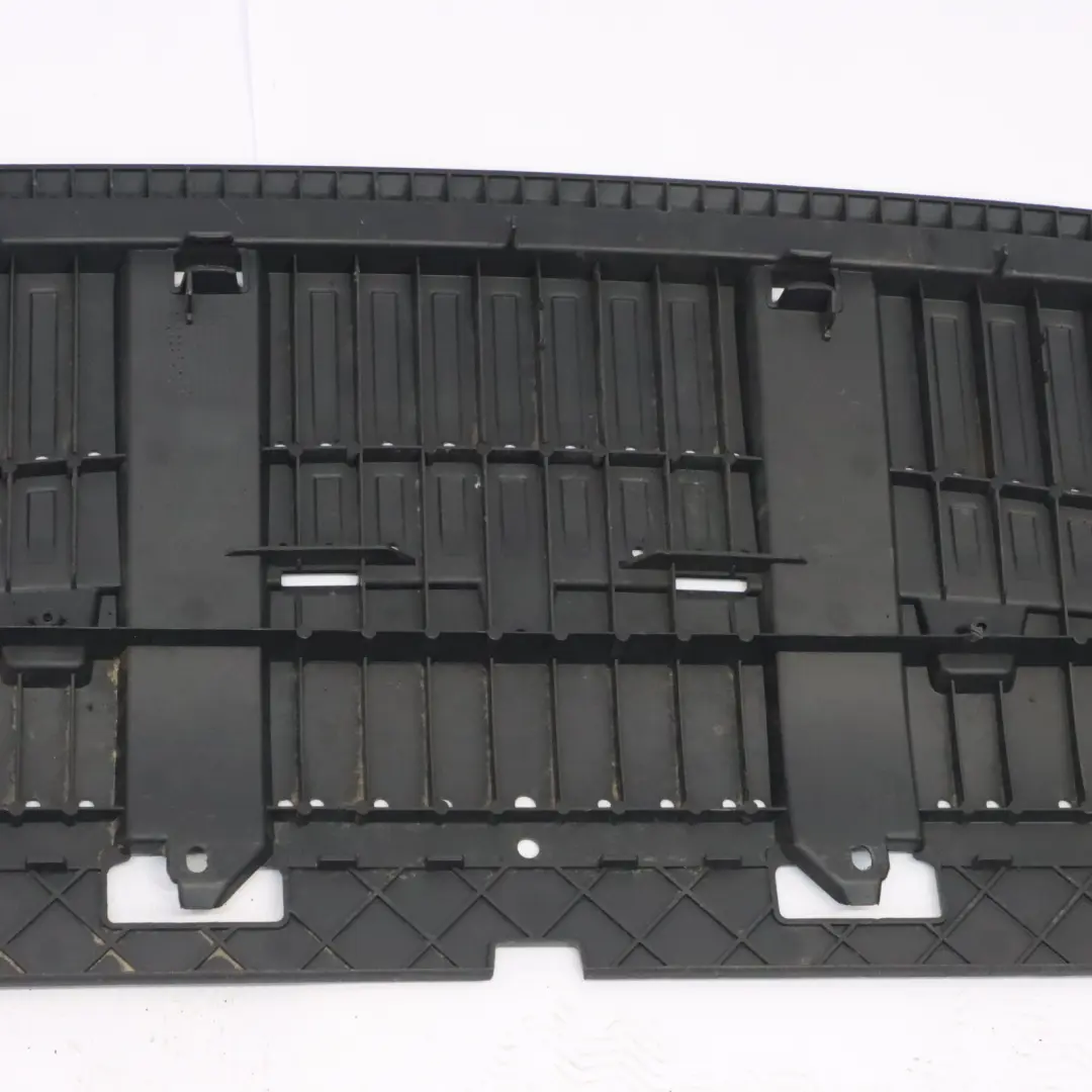  Couvercle panneau garniture central avant chocs inférieur Audi Q3 8U - SKU 8U0807233A - Numéro de pièce 8U0807233A
