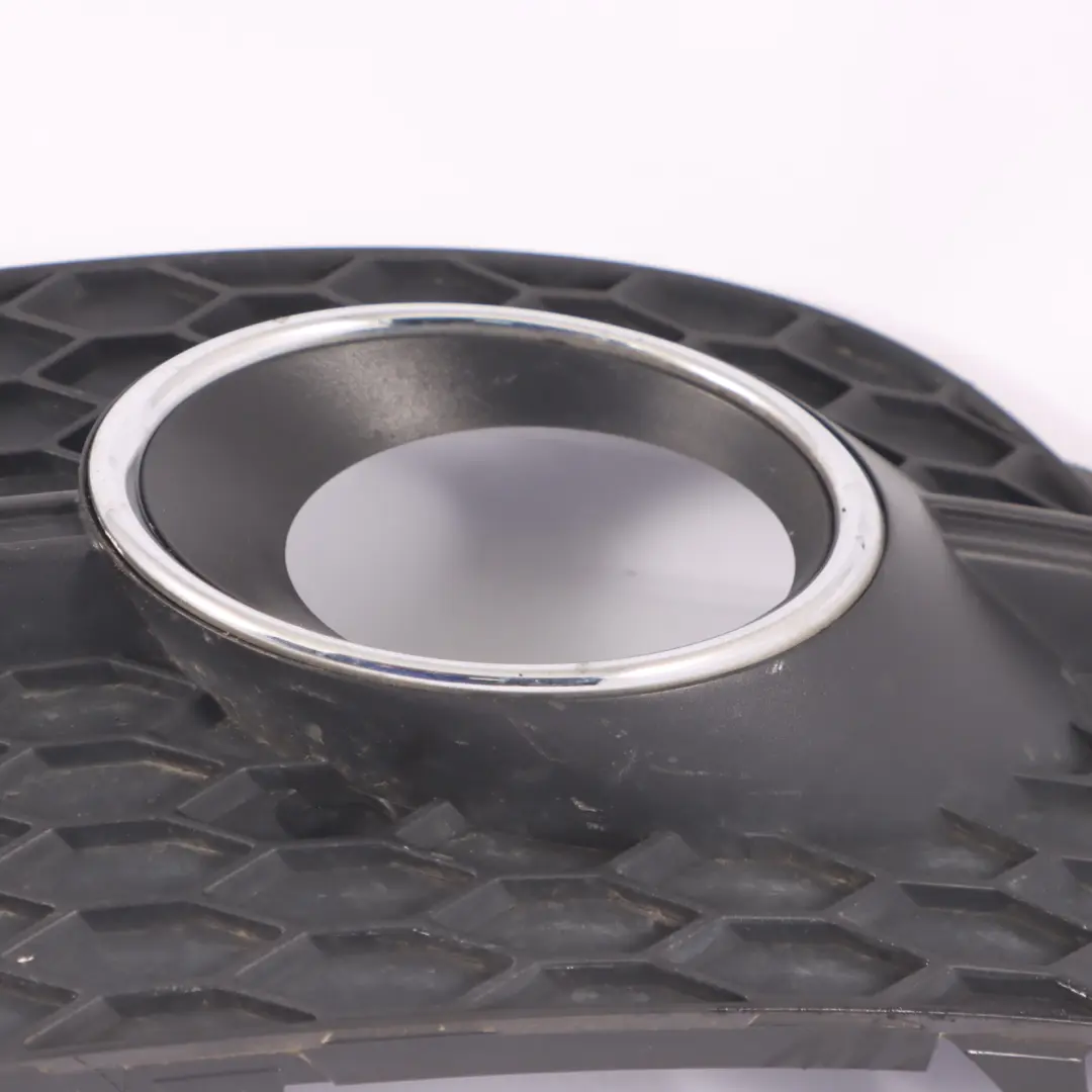 Audi Q3 8U paraurti fendinebbia copertura lampada sinistra griglia - SKU 8U0807681D - Numero di parte 8U0807681D