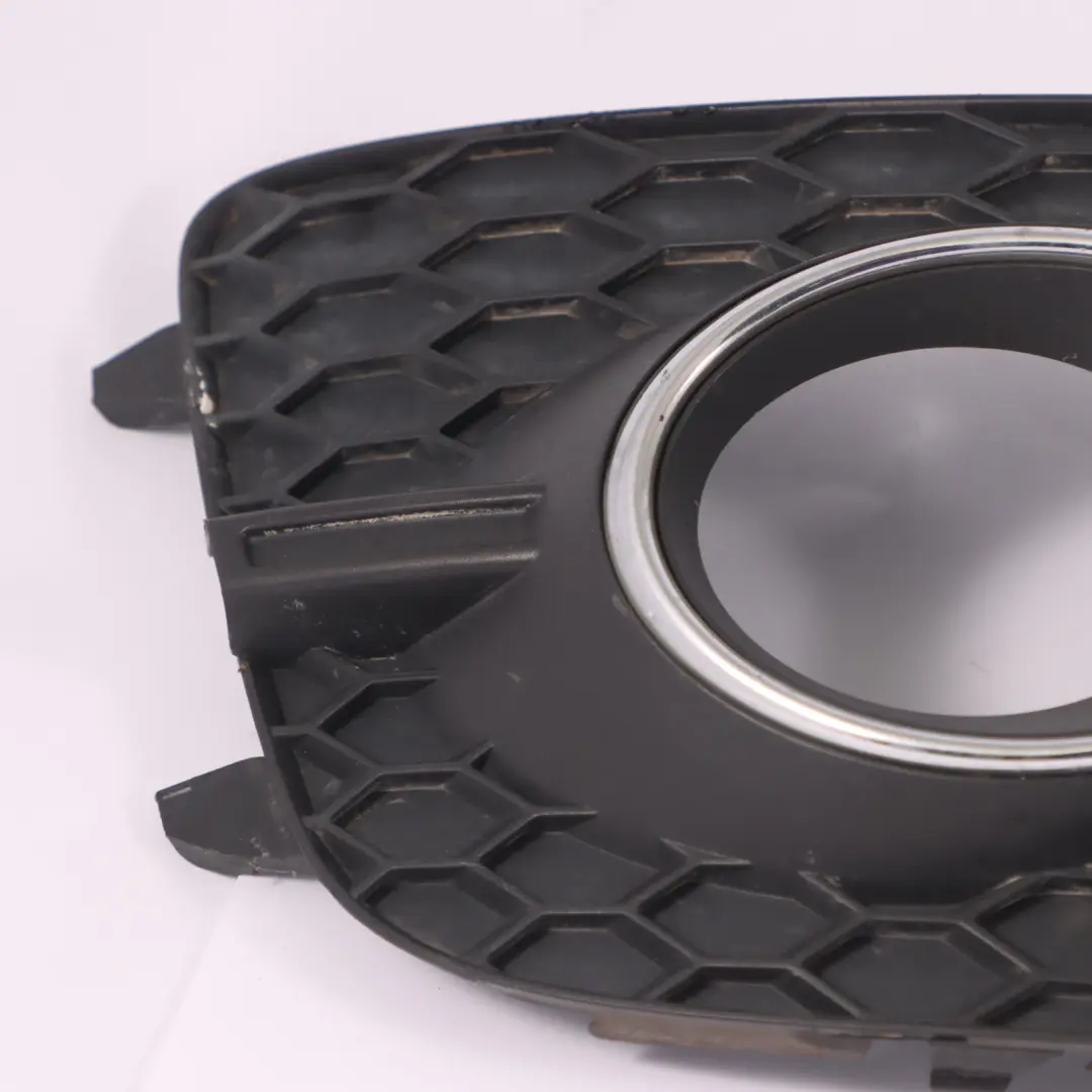 Parachoques Faro antiniebla Cubierta Izquierda Rejilla para Audi Q3 8U con número de pieza 8U0807681D Audi Q3 8U Parachoques Faro antiniebla Cubierta Izquierda Rejilla - SKU 8U0807681D - Número de pieza 8U0807681D