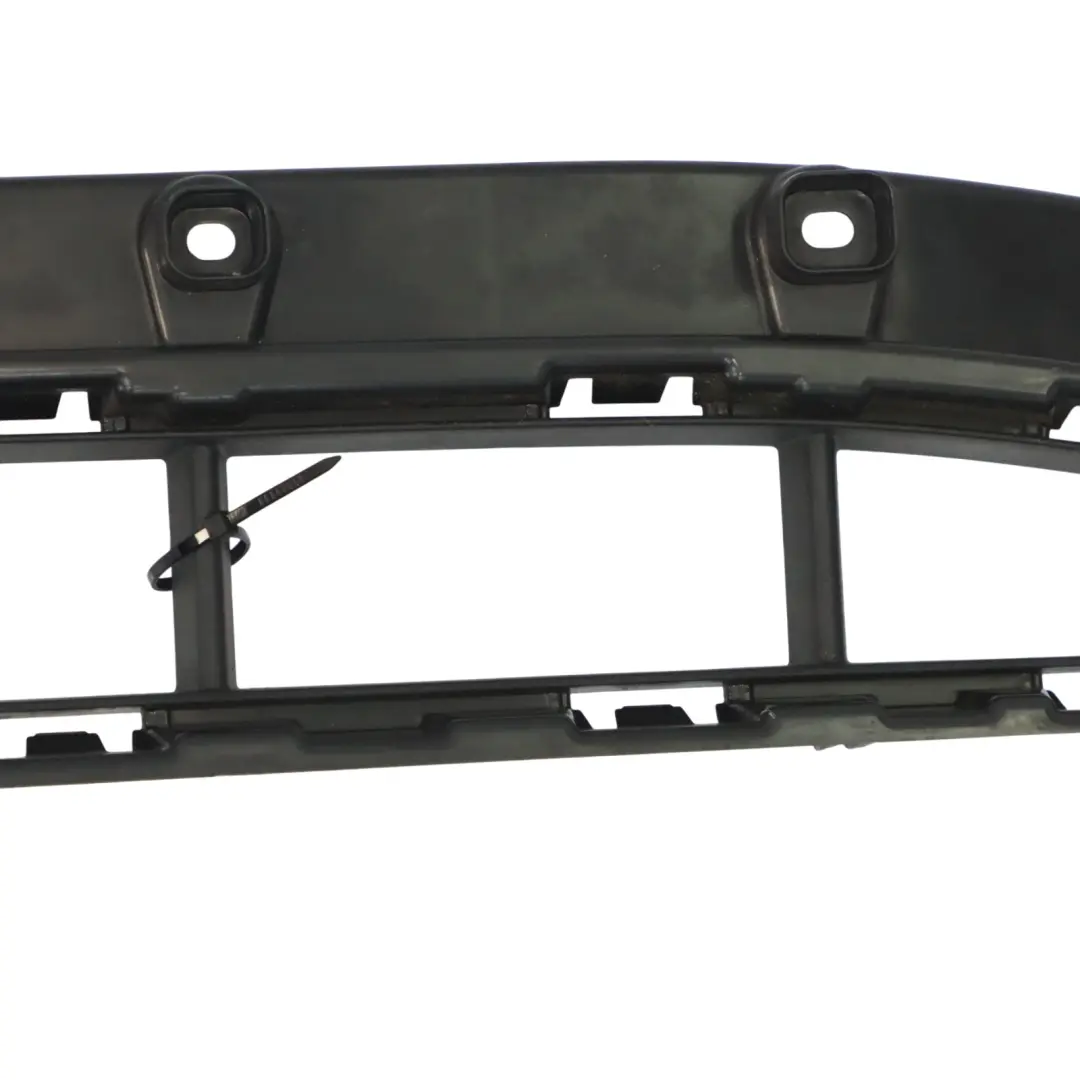 Audi Q3 8U Vorne Mitte Kühlergrill Rahmen Einsatz Stoß Stange Halter - SKU 8U0807683 - Teilenummer 8U0807683