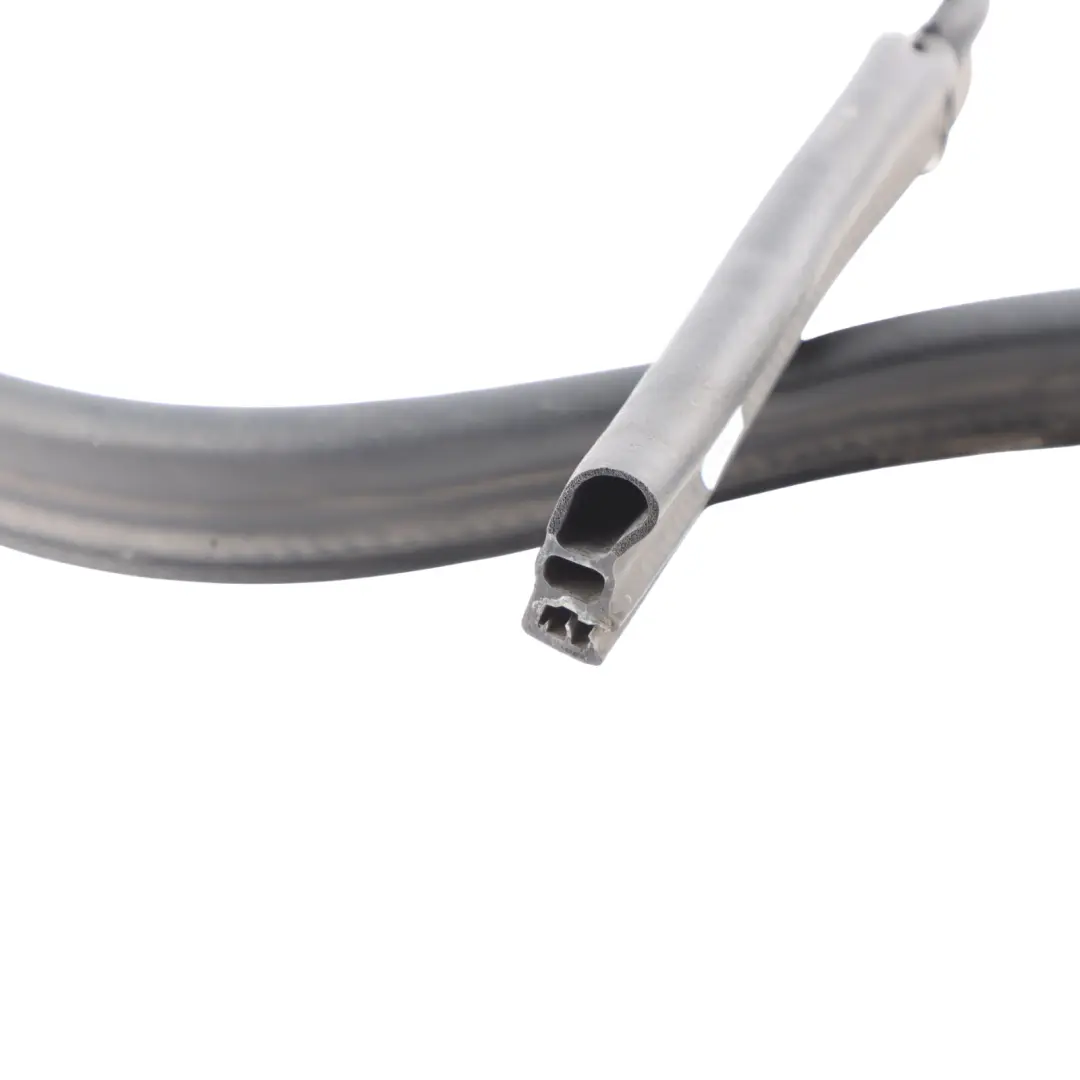 Joint D'Étanchéité En Caoutchouc Pour Capot Avant pour Audi Q3 8U à propos du numéro de pièce 8U0823723A Audi Q3 8U Joint D'Étanchéité En Caoutchouc Pour Capot Avant - SKU 8U0823723A - Numéro de pièce 8U0823723A