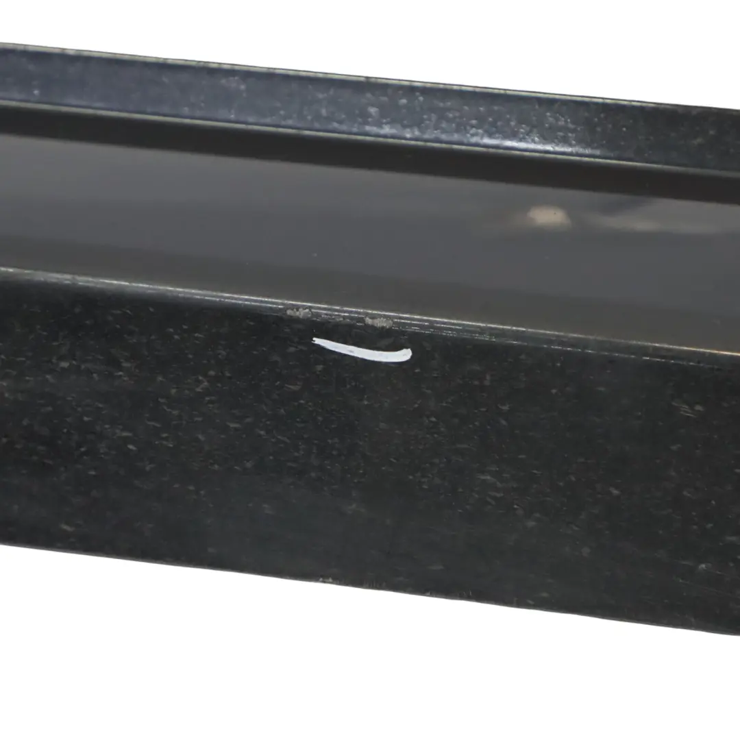 Audi Q3 8U Garniture De Seuil De Porte Avant Droite Mythical Black - Y9T - SKU 8U0853960R-MYB - Numéro de pièce 8U0853960R