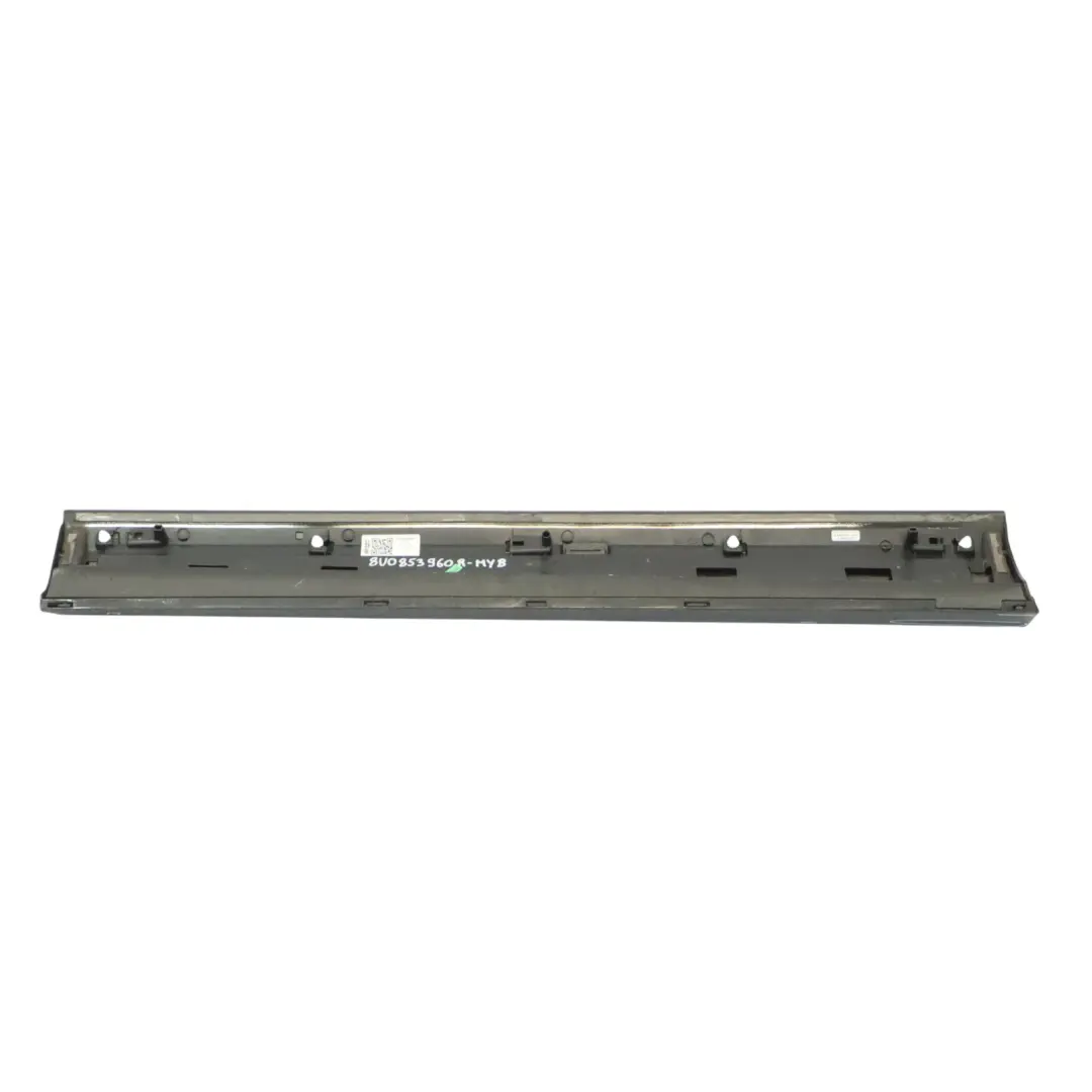 Audi Q3 8U Garniture De Seuil De Porte Avant Droite Mythical Black - Y9T - SKU 8U0853960R-MYB - Numéro de pièce 8U0853960R