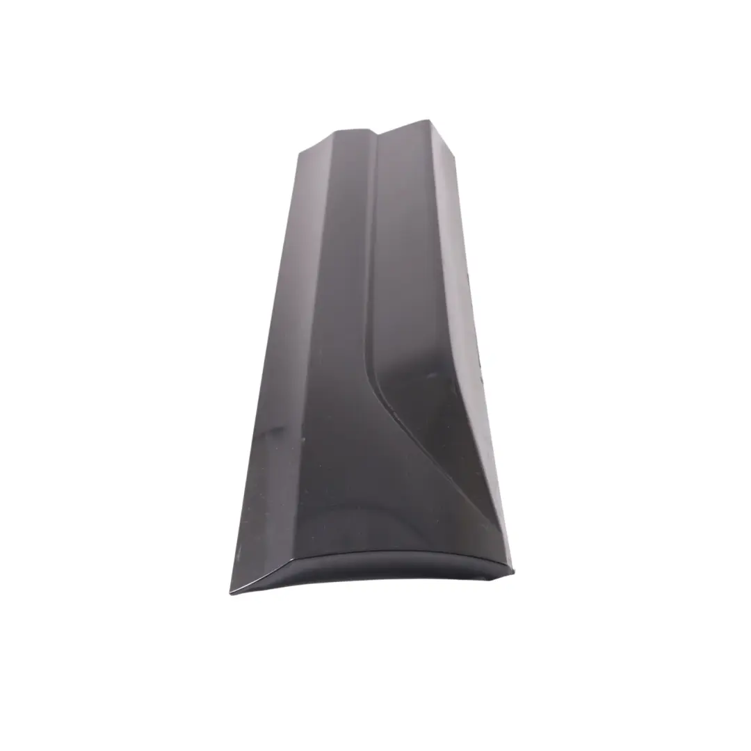 Audi Q3 8U Moldura inferior trasera derecha lado conductor Mythical Black - Y9T - SKU 8U0853970R-MYB - Número de pieza 8U0853970R