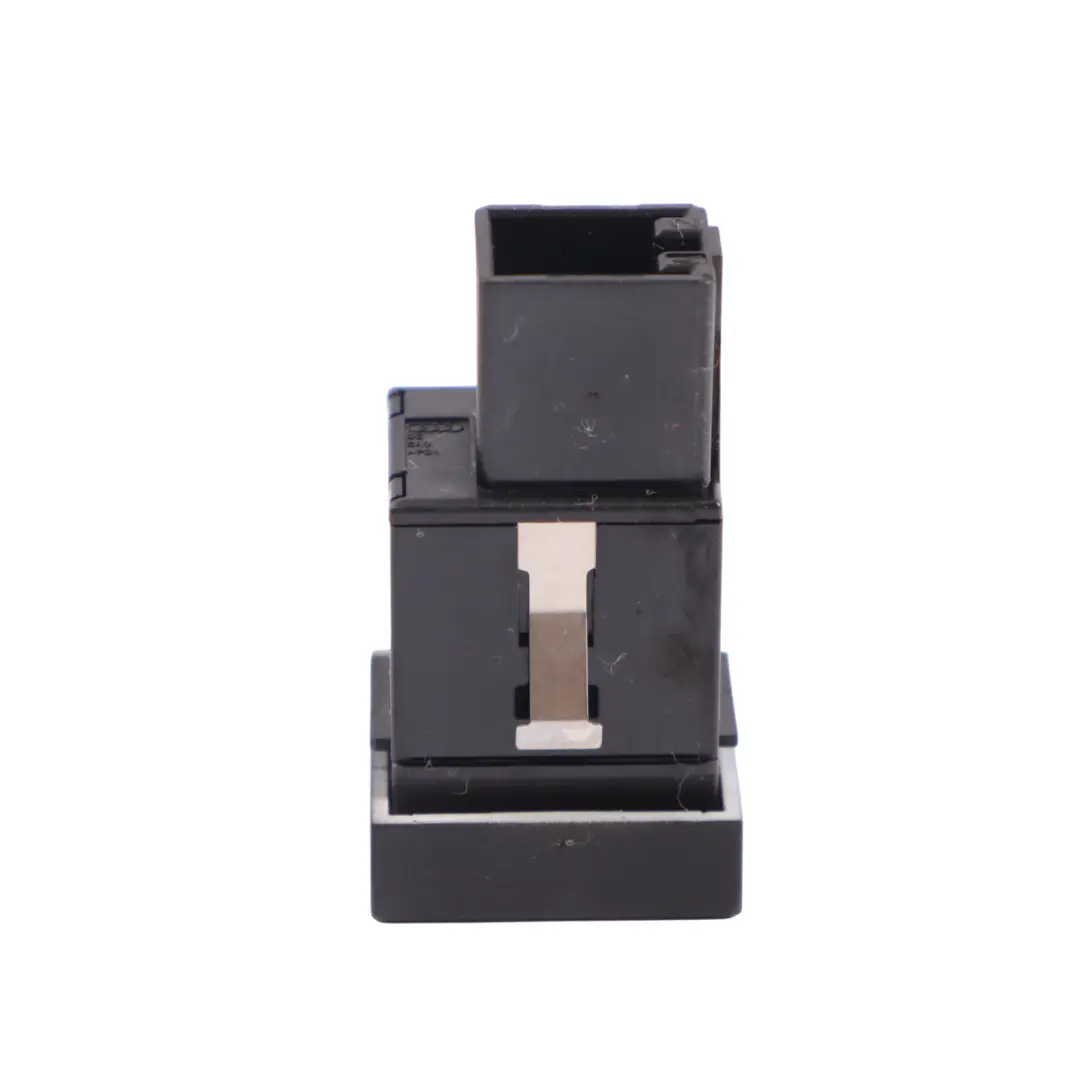 Audi Q3 8U Bouton Commande L'Interrupteur Stabilité Traction ESP Off - SKU 8U0927134 - Numéro de pièce 8U0927134