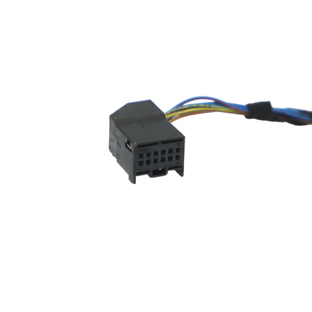 Audi Q3 8U Cable arnés sensor estacionamiento PDC parachoques trasero - SKU 8U0971104E - Número de pieza 8U0971104E