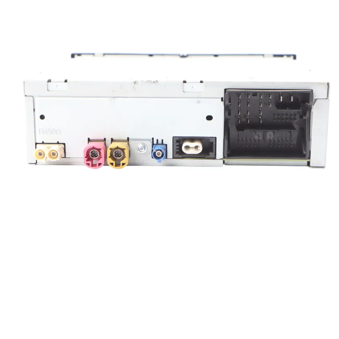 Reproductor CD Multimedia Unidad Central Audio para Audi A3 8V con número de pieza 8V0035864 Audi A3 8V Reproductor CD Multimedia Unidad Central Audio - SKU 8V0035864 - Número de pieza 8V0035864
