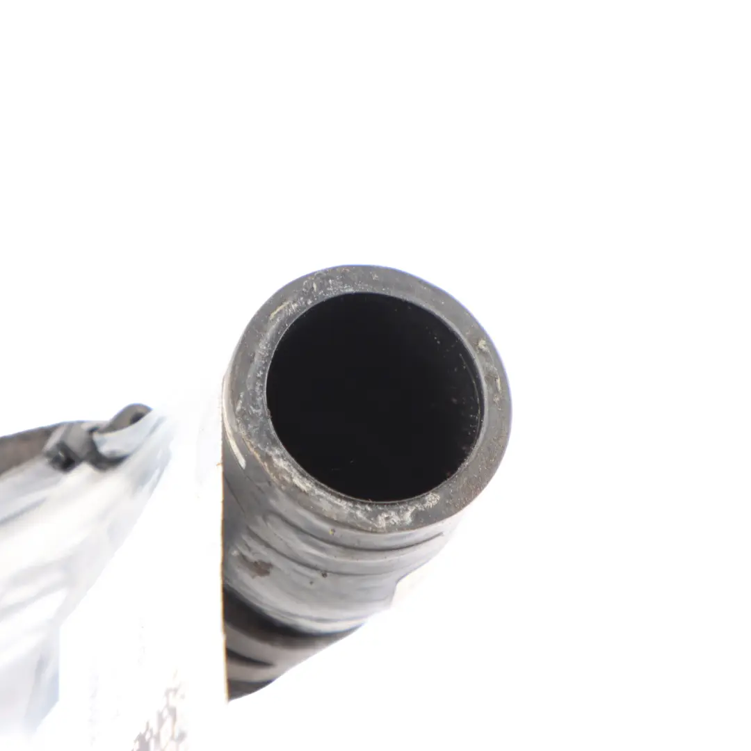 Admisión De Aire Canal Guía Conducto Manguera Tubo para Audi RS3 8V con número de pieza 8V0145693 Audi RS3 8V Admisión De Aire Canal Guía Conducto Manguera Tubo - SKU 8V0145693 - Número de pieza 8V0145693